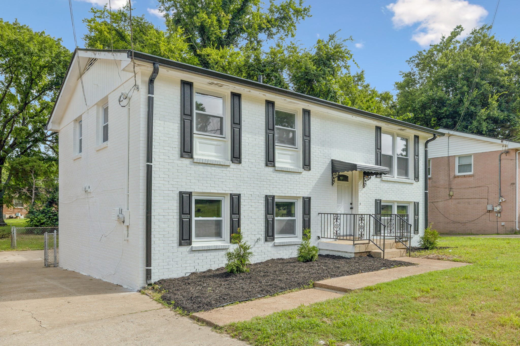 724 Moormans Arm Rd