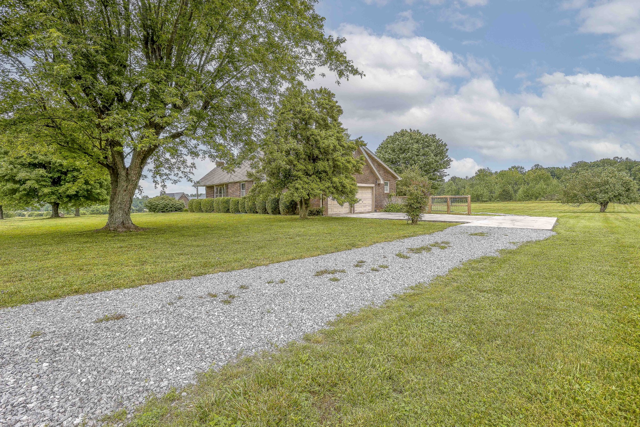2855 Logan Rd