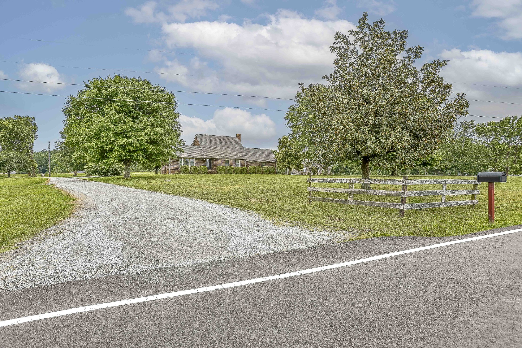 2855 Logan Rd