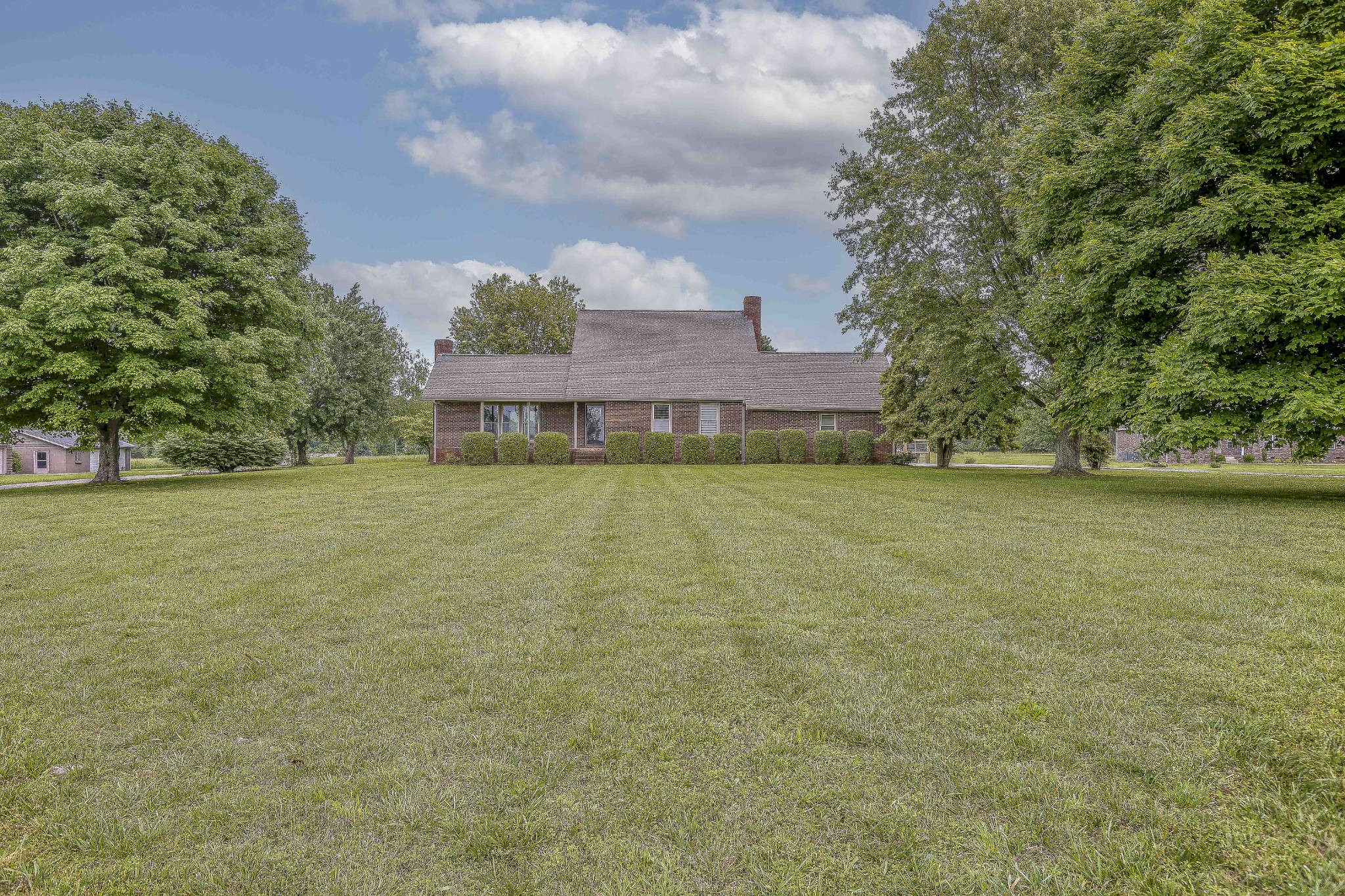 2855 Logan Rd