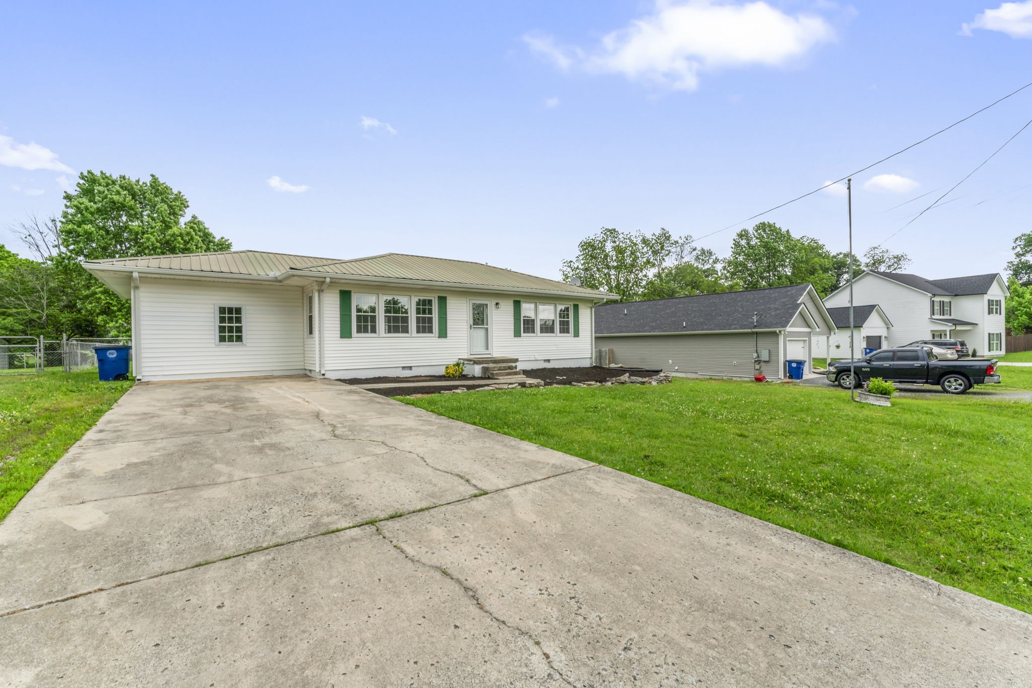 321 Rolling Rd