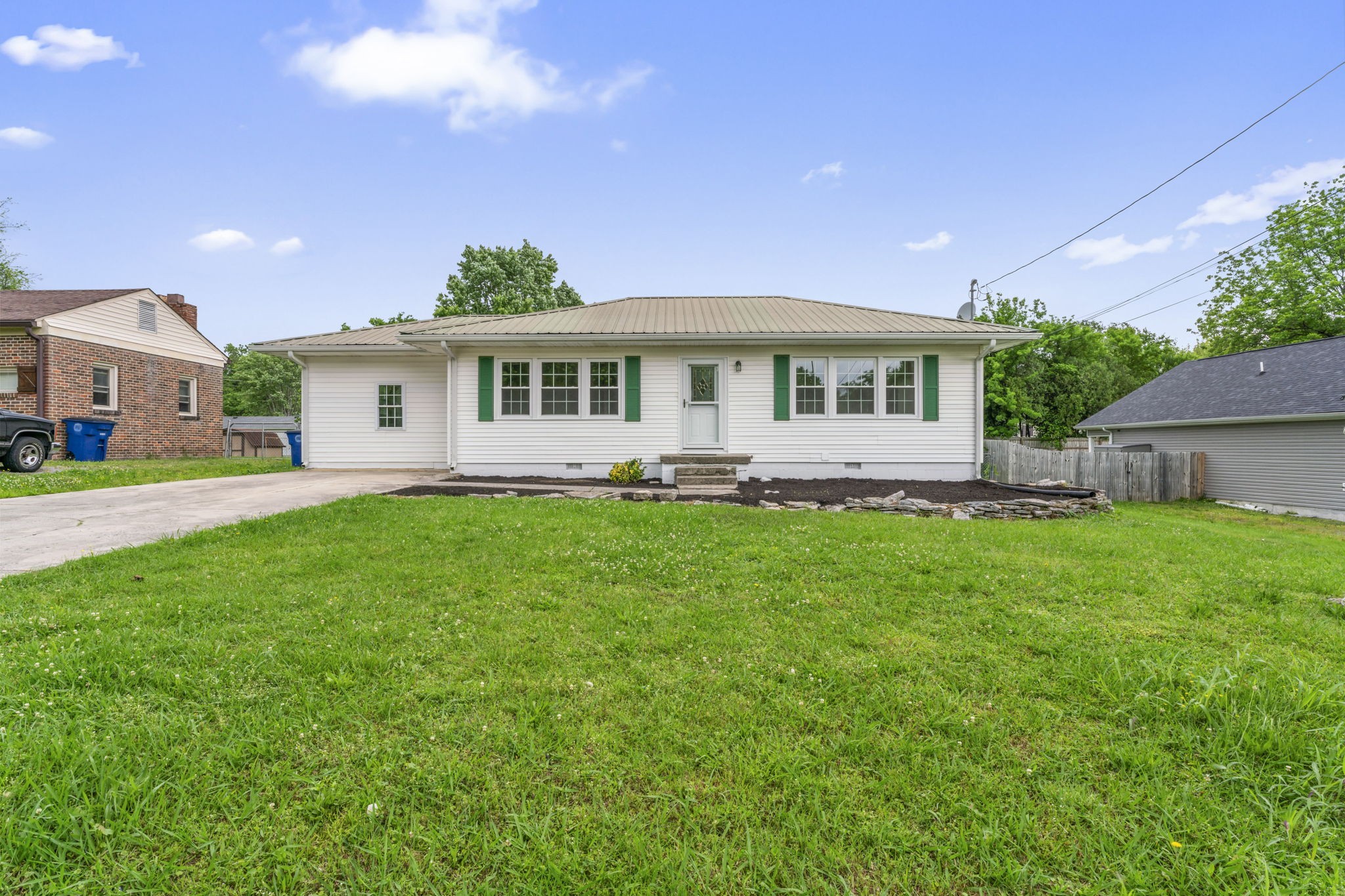 321 Rolling Rd