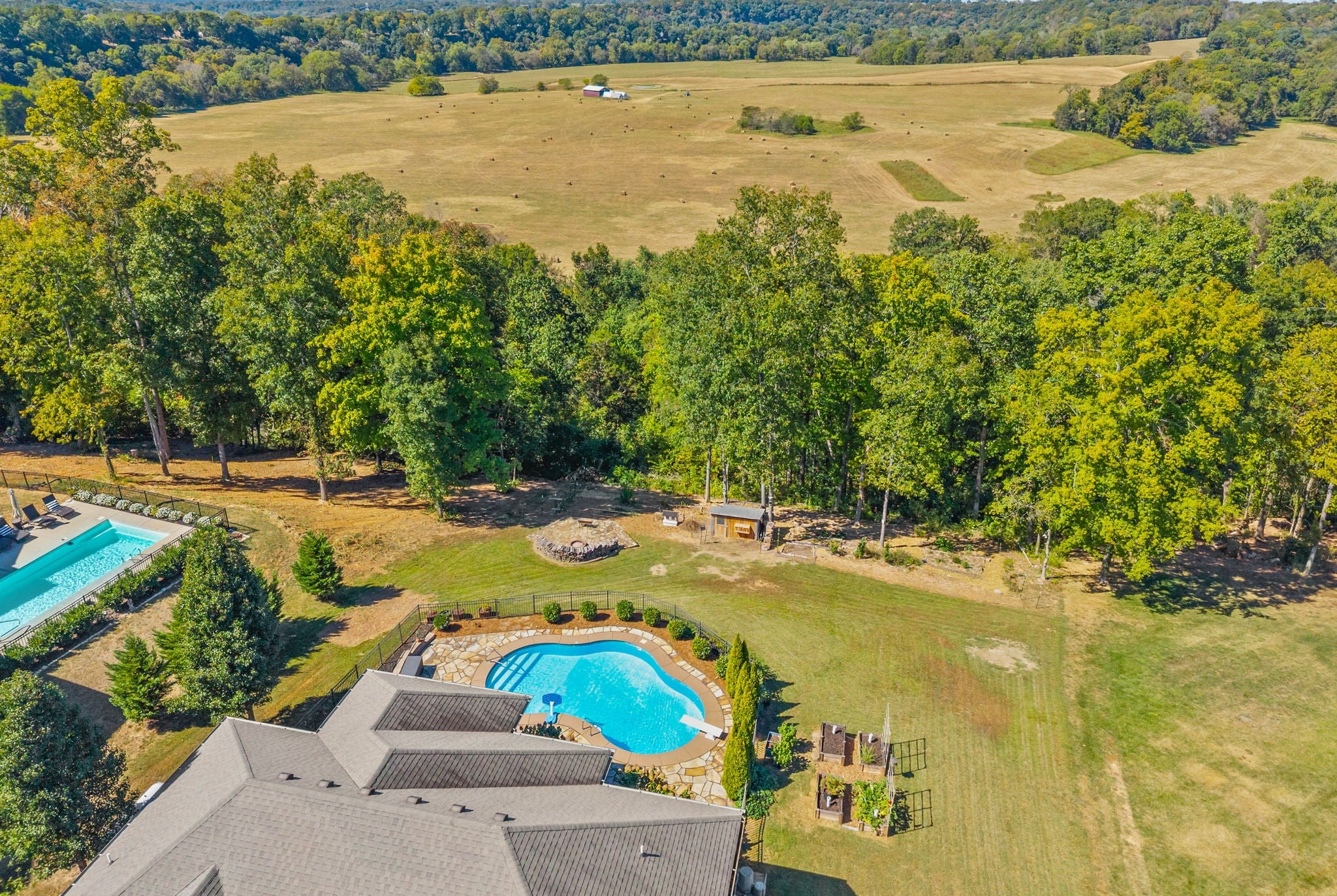 982 Red Bluff Way