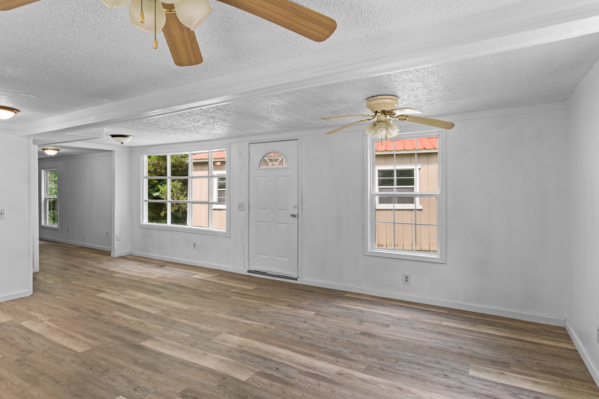 6112 King Robert Ln