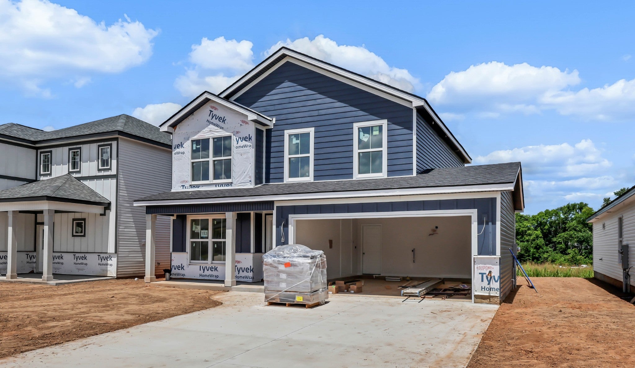 2732 Brewster Dr