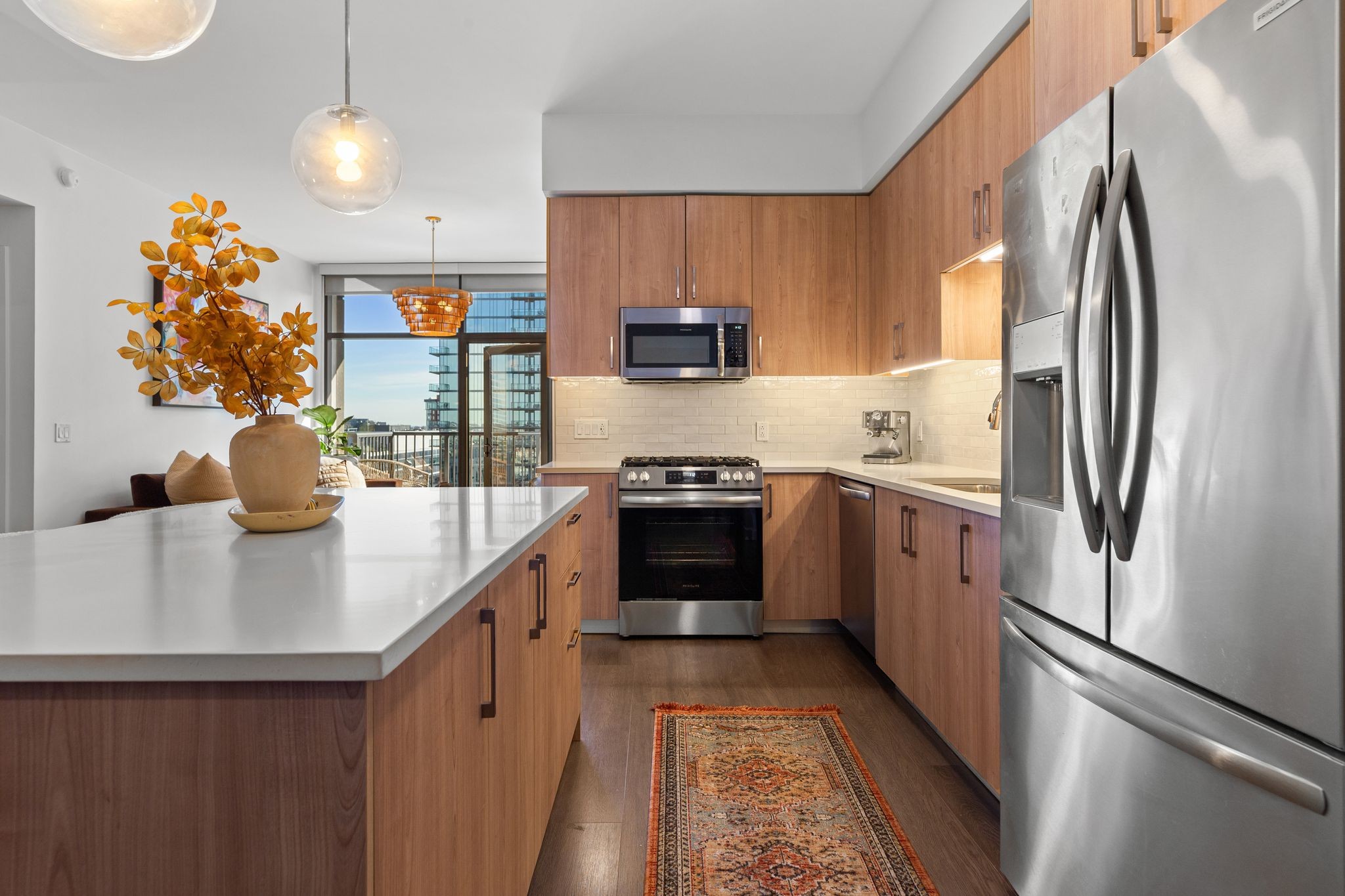 1212 Demonbreun St 1606