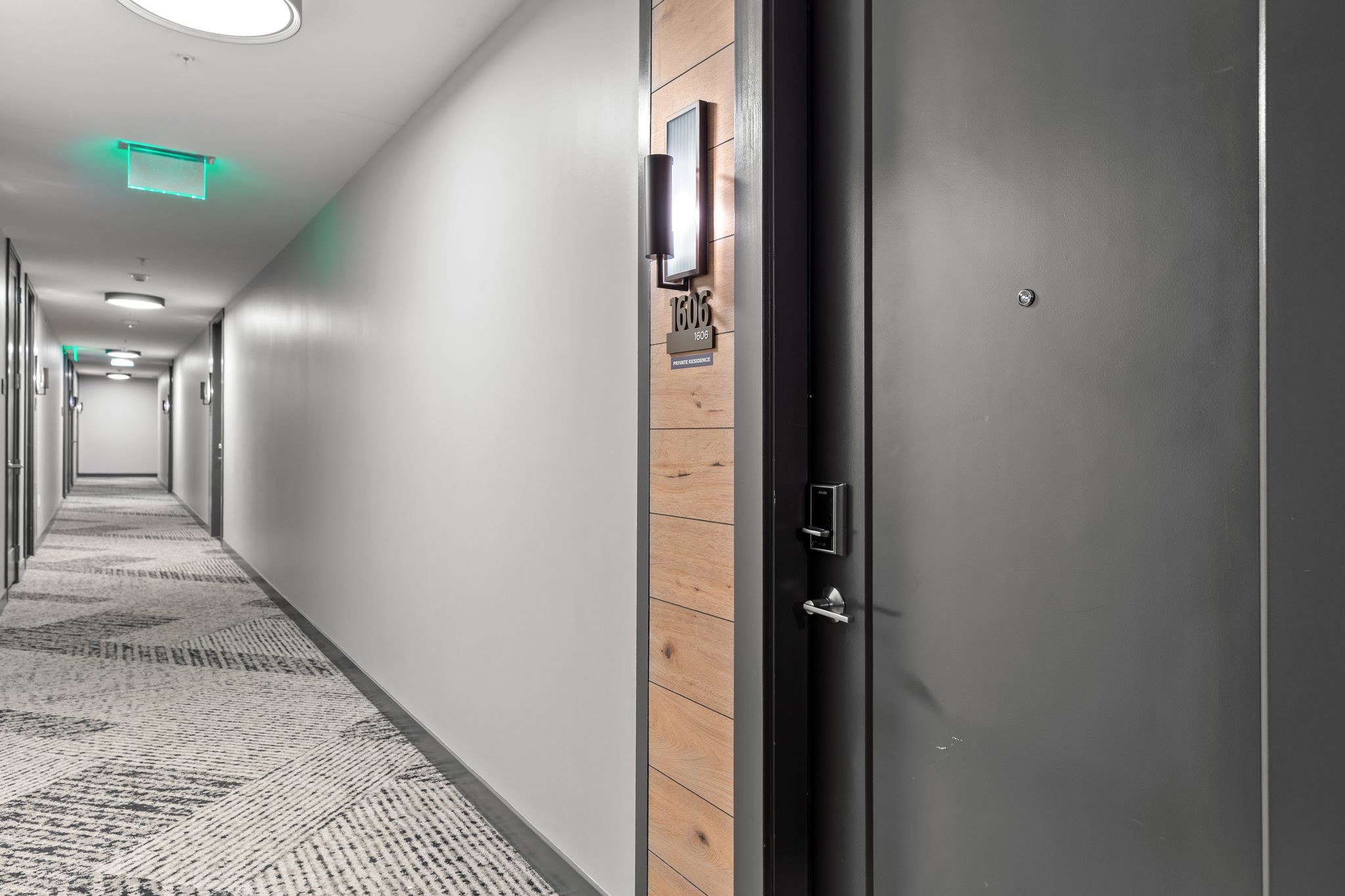 1212 Demonbreun St 1606