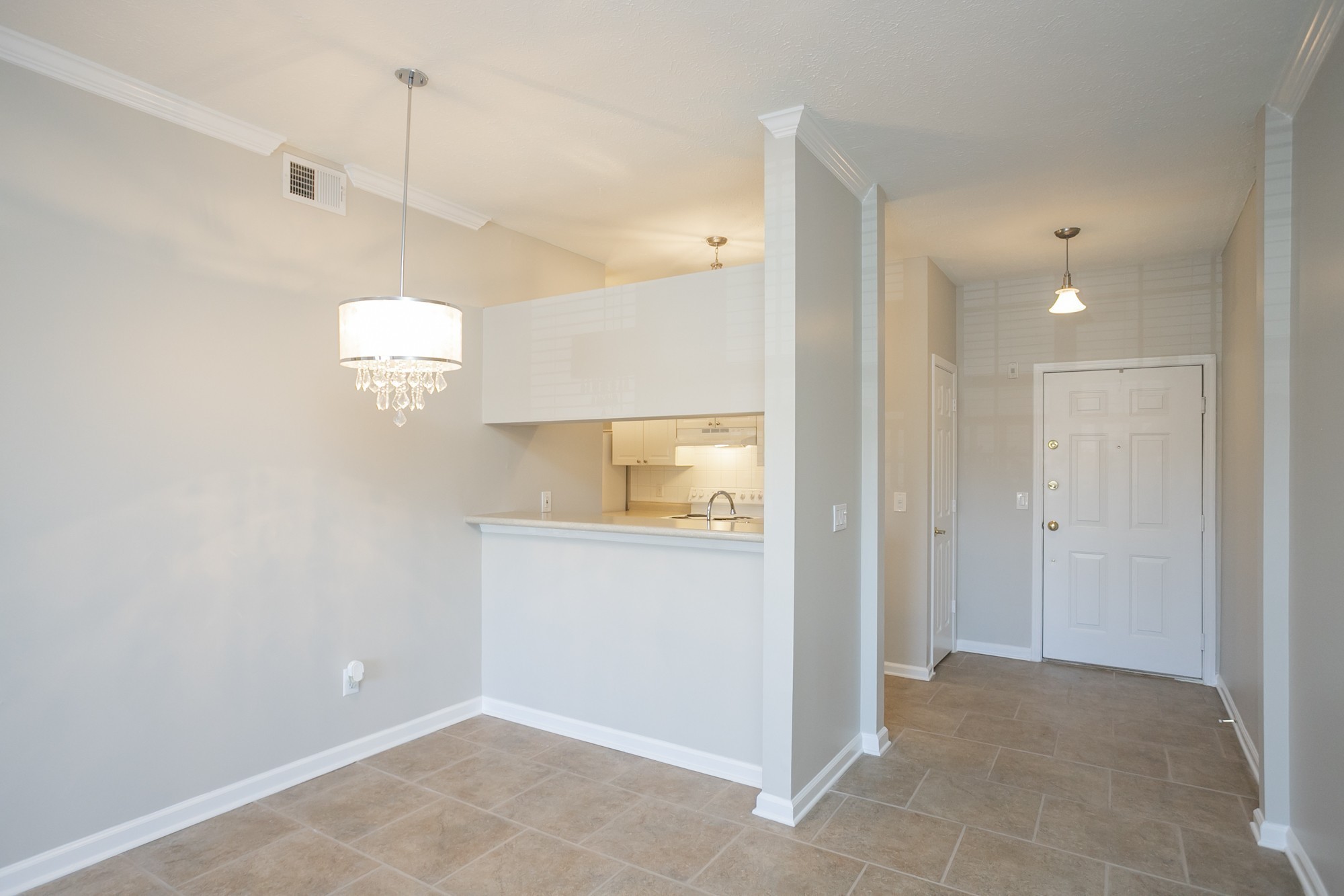 Nashville, Tennessee 37215, United States, 1 Bedroom Bedrooms, ,1 BathroomBathrooms,Residential,Active,10395