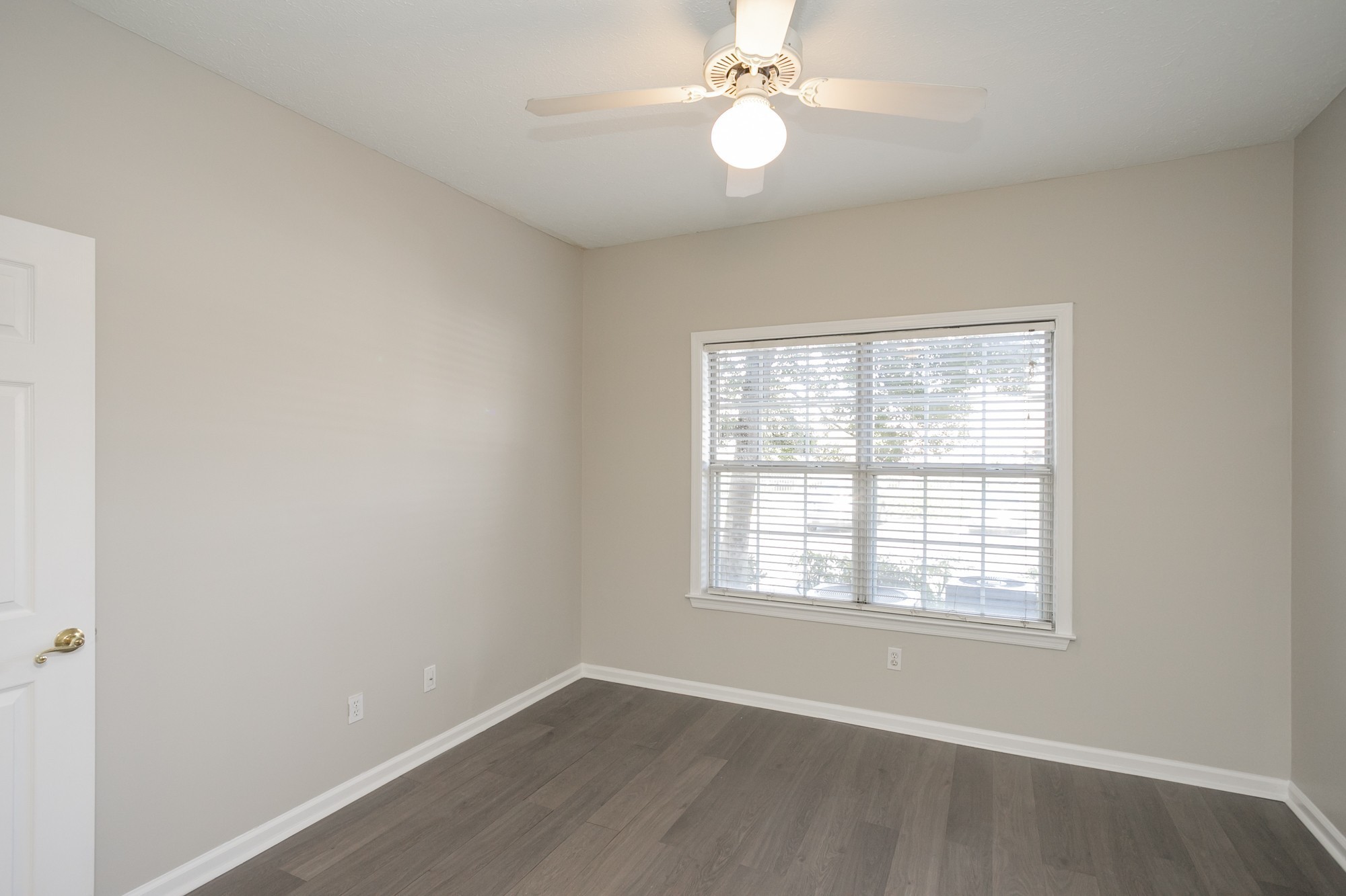 Nashville, Tennessee 37215, United States, 1 Bedroom Bedrooms, ,1 BathroomBathrooms,Residential,Active,10395