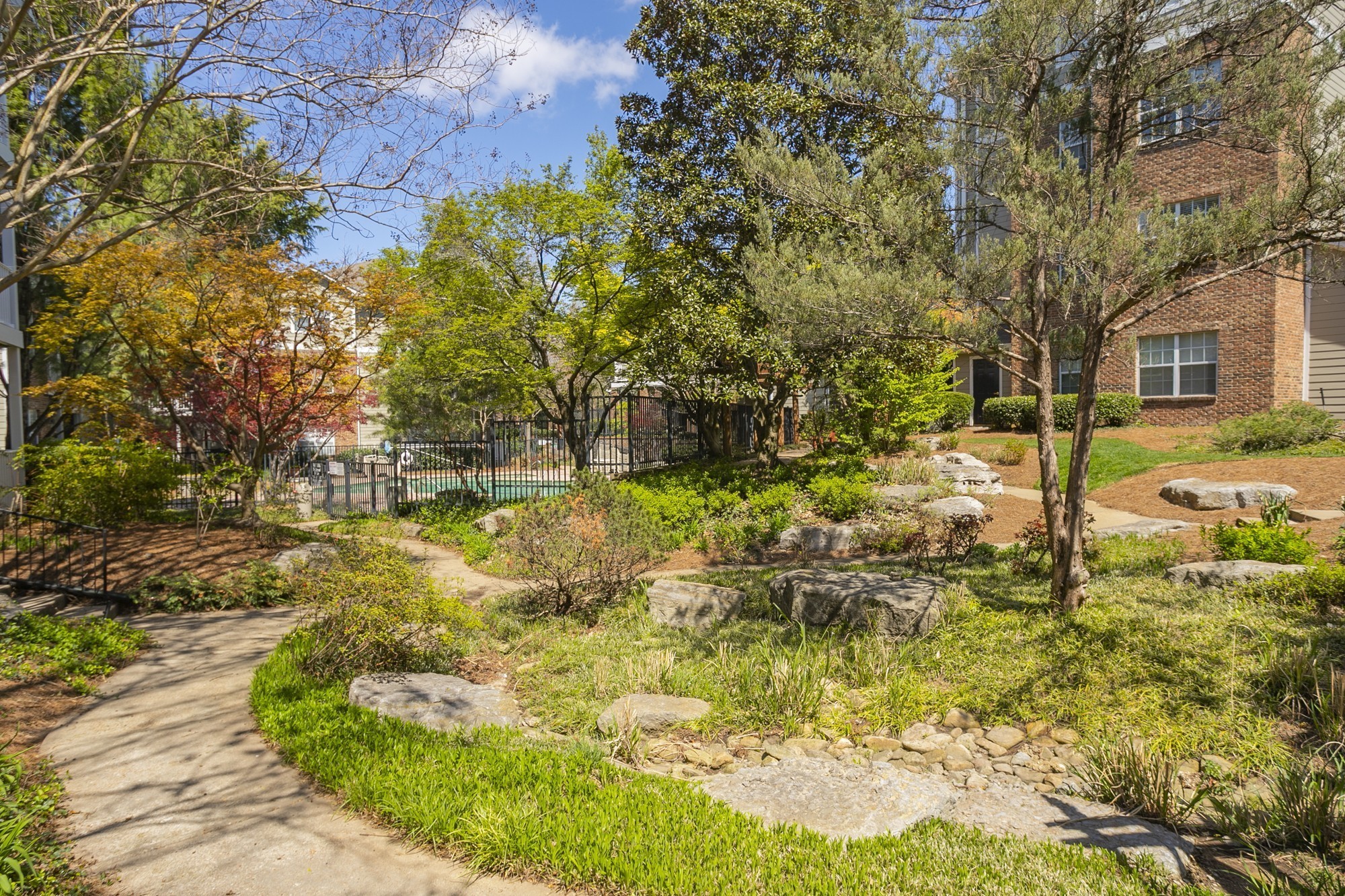 Nashville, Tennessee 37215, United States, 1 Bedroom Bedrooms, ,1 BathroomBathrooms,Residential,Active,10395