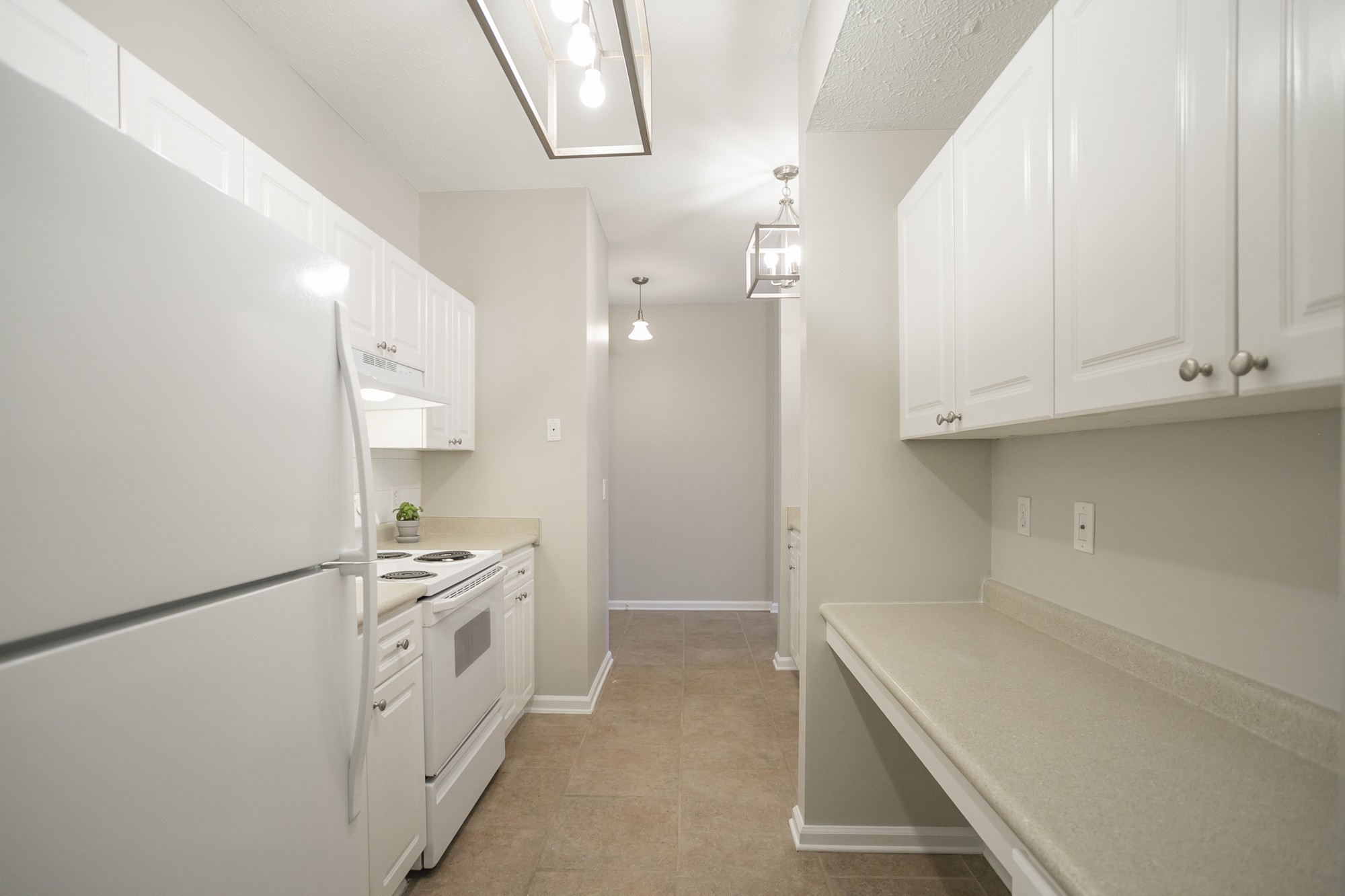 Nashville, Tennessee 37215, United States, 1 Bedroom Bedrooms, ,1 BathroomBathrooms,Residential,Active,10395