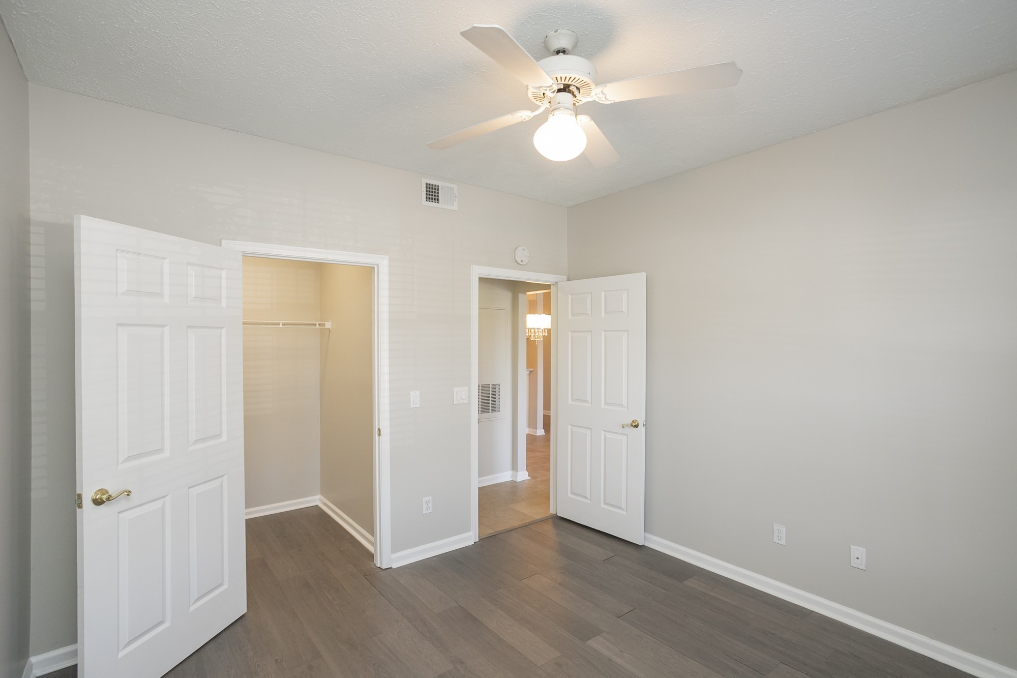 Nashville, Tennessee 37215, United States, 1 Bedroom Bedrooms, ,1 BathroomBathrooms,Residential,Active,10395