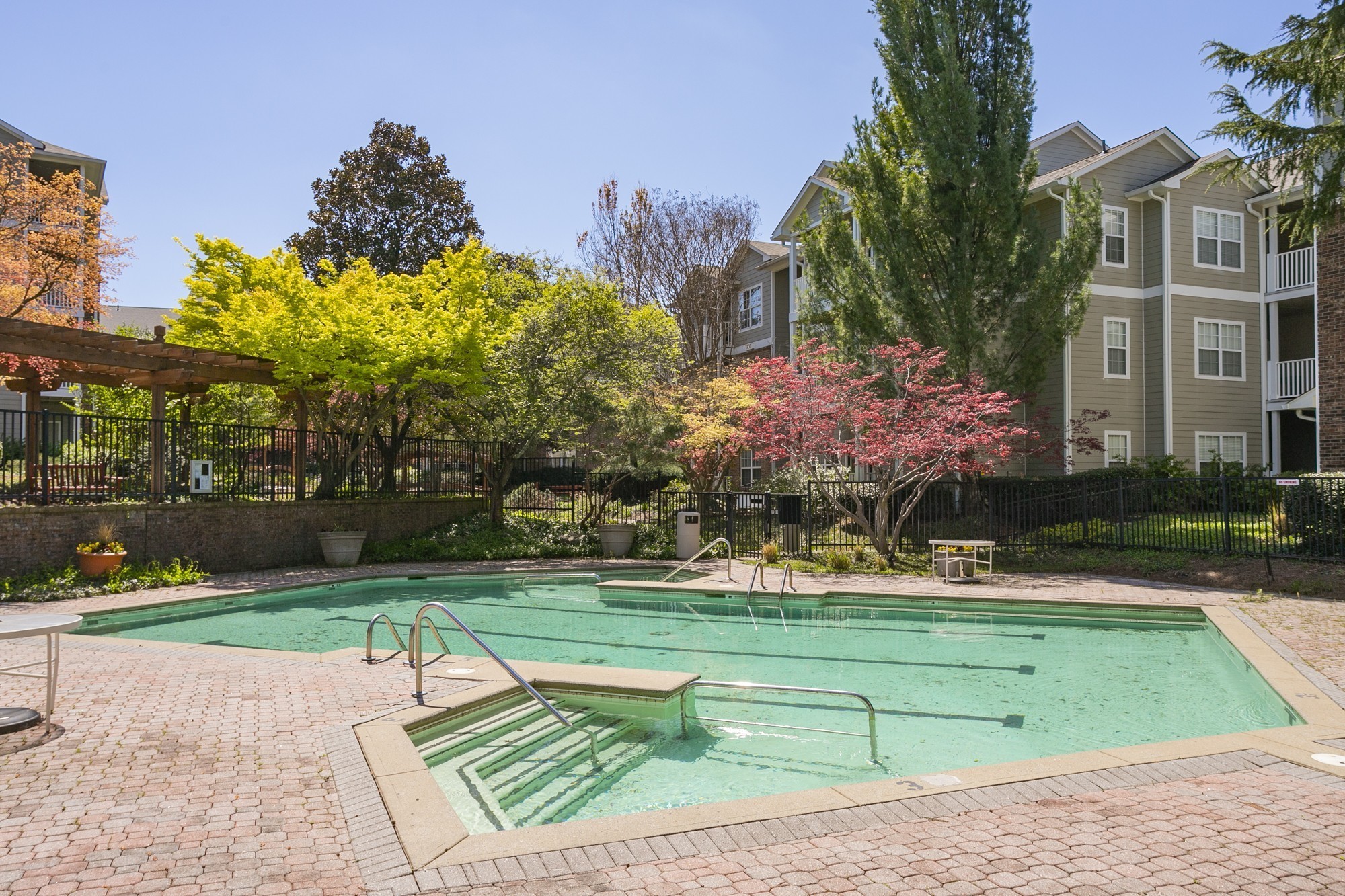 Nashville, Tennessee 37215, United States, 1 Bedroom Bedrooms, ,1 BathroomBathrooms,Residential,Active,10395