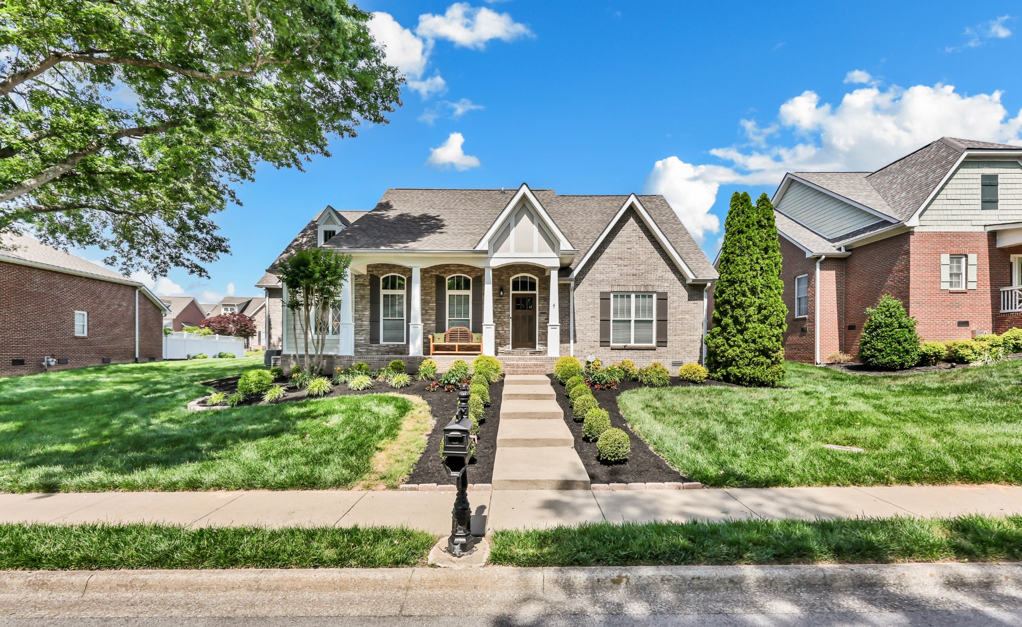464 Pond Apple Rd