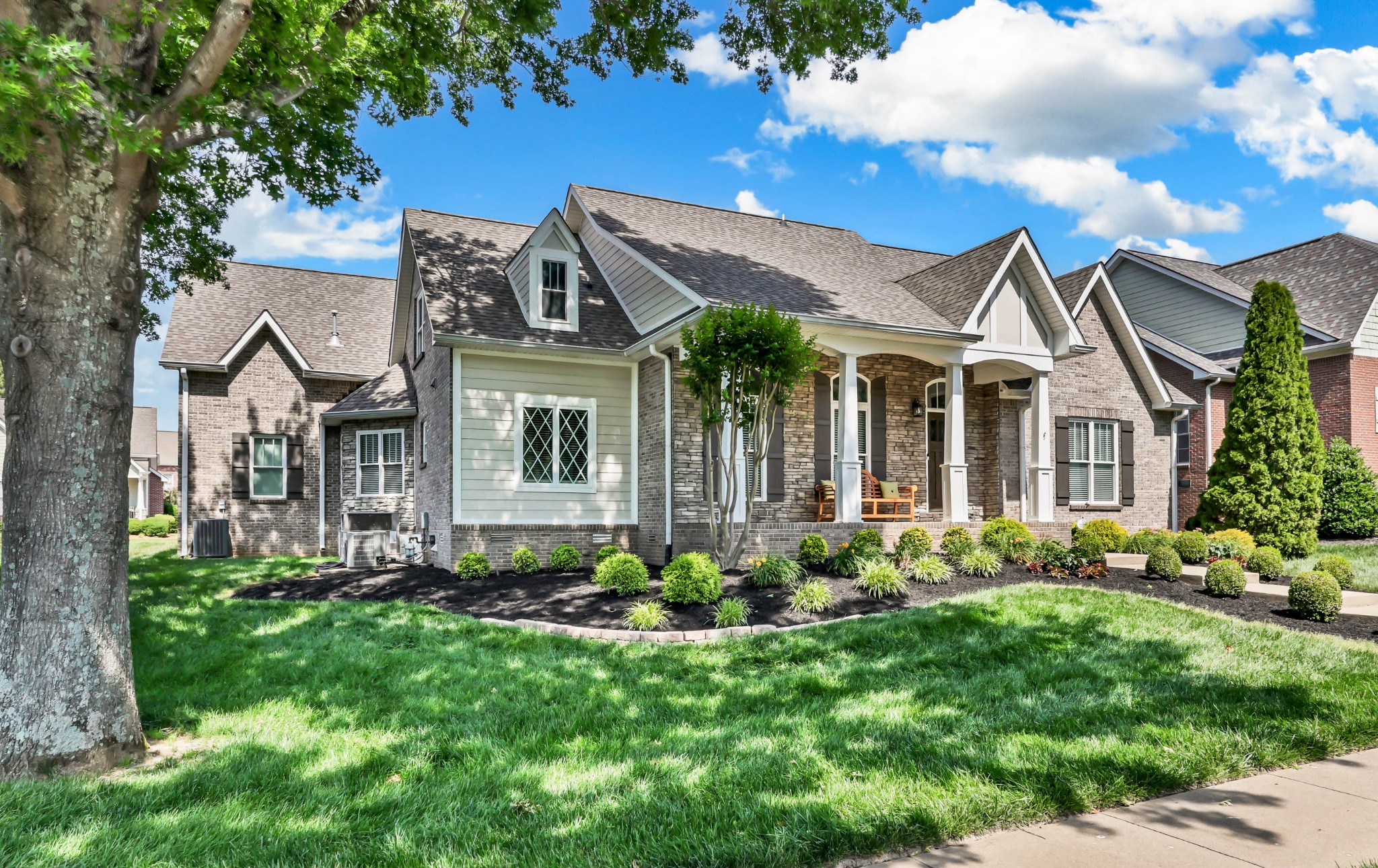 464 Pond Apple Rd