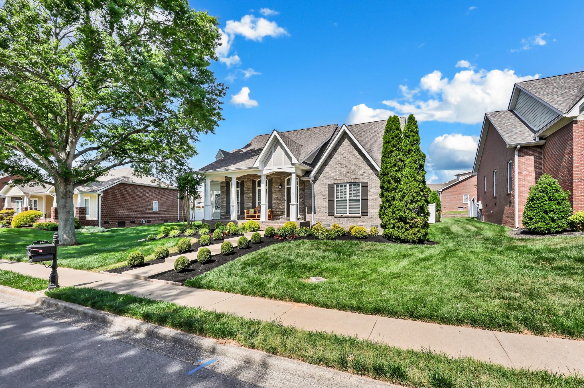 464 Pond Apple Rd