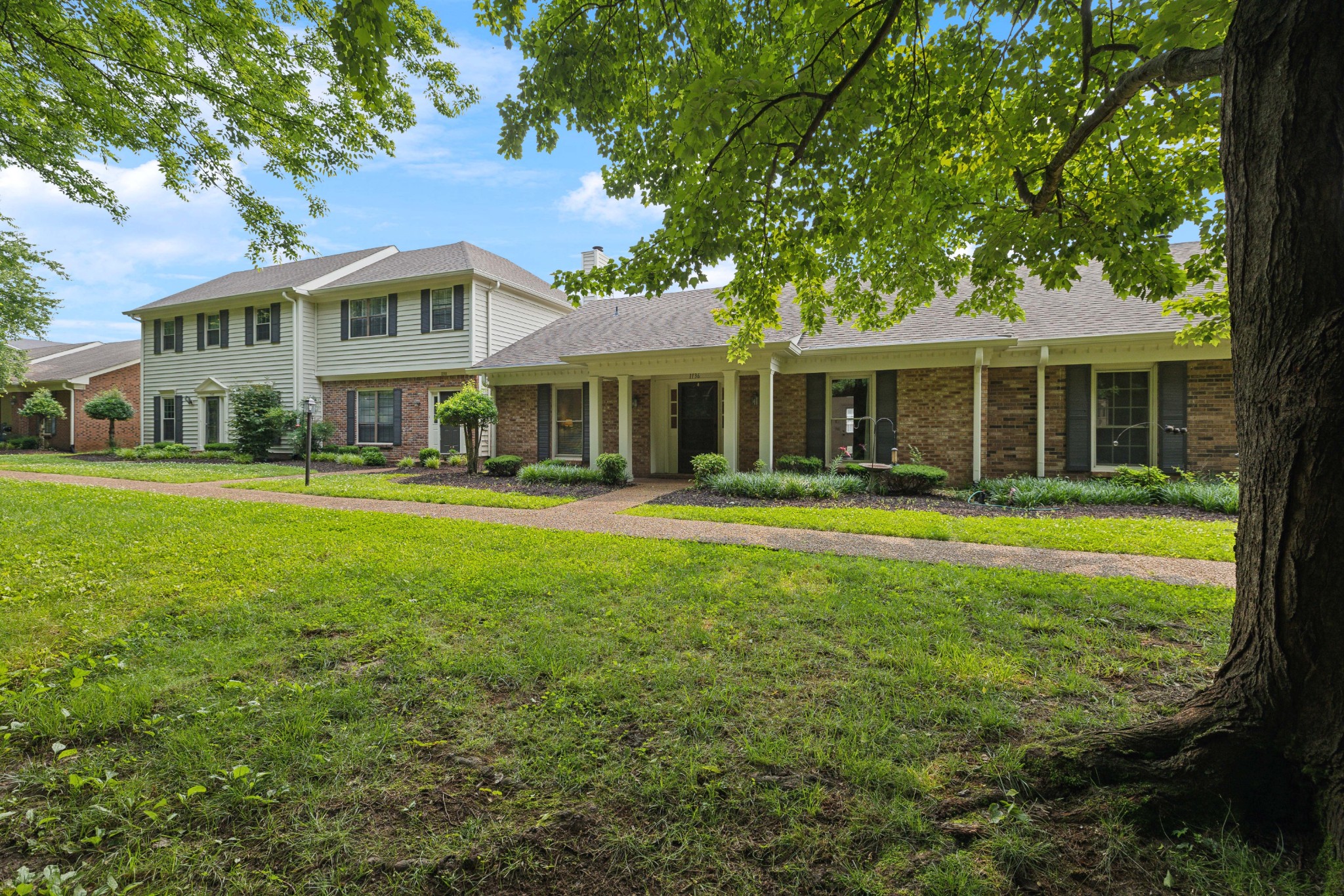 1136 E Northfield Blvd