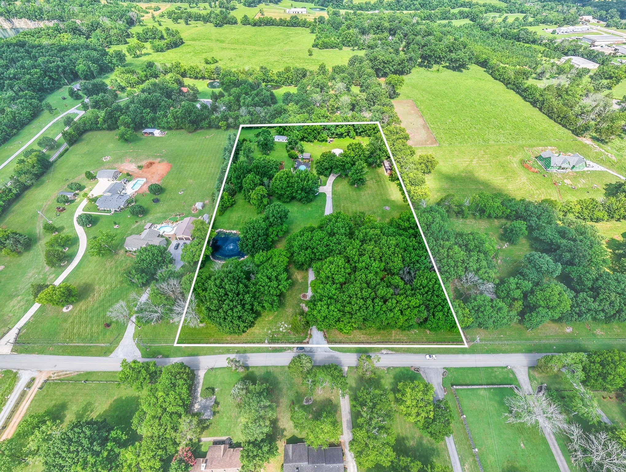 306 Quarry Rd