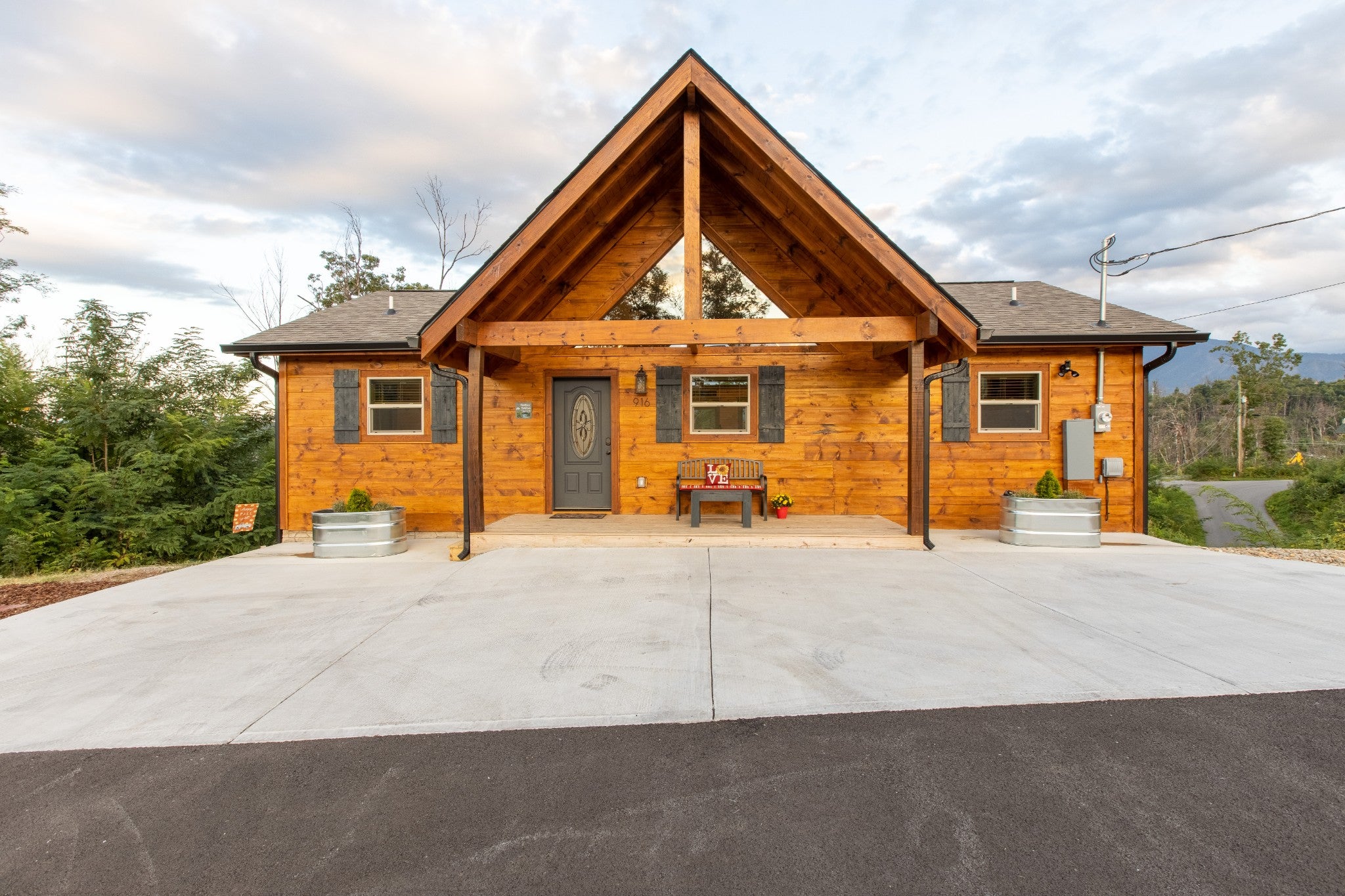 916 N Woodland Dr