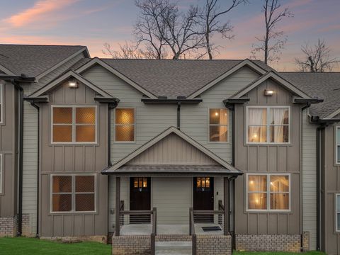 122 W Broad St Smithville TN 37166