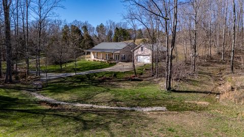 15 Clifton Rd Lawrenceburg TN 38464
