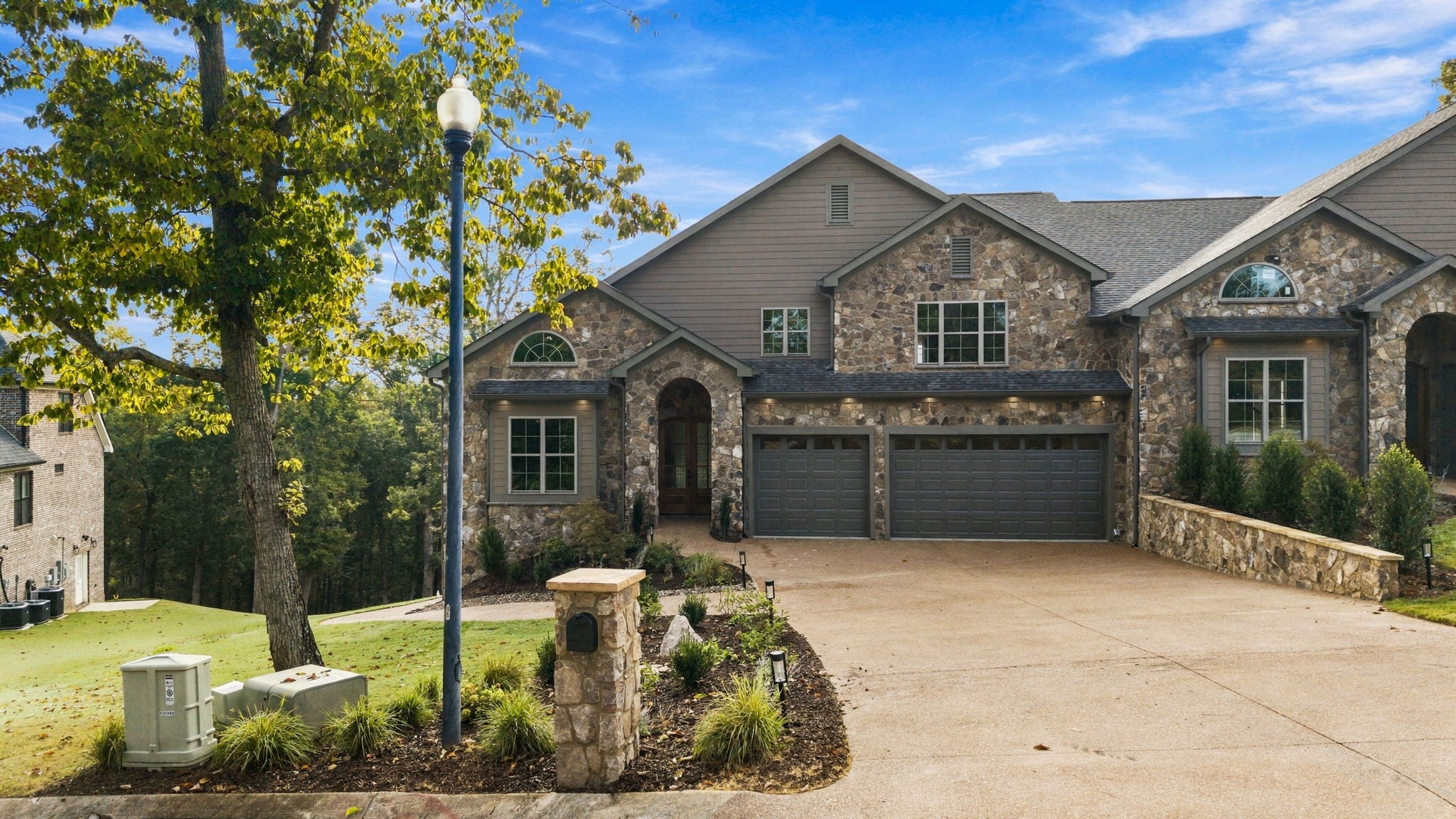 5944 Rainbow Springs Dr