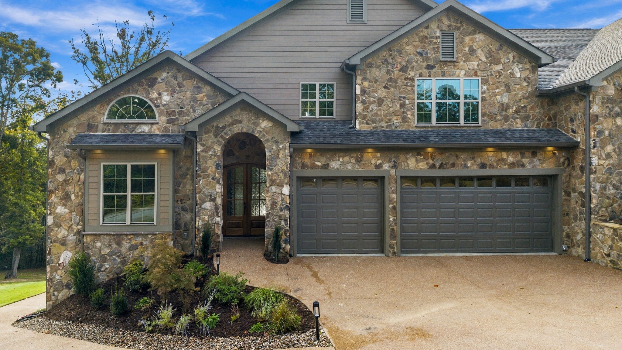 5944 Rainbow Springs Dr