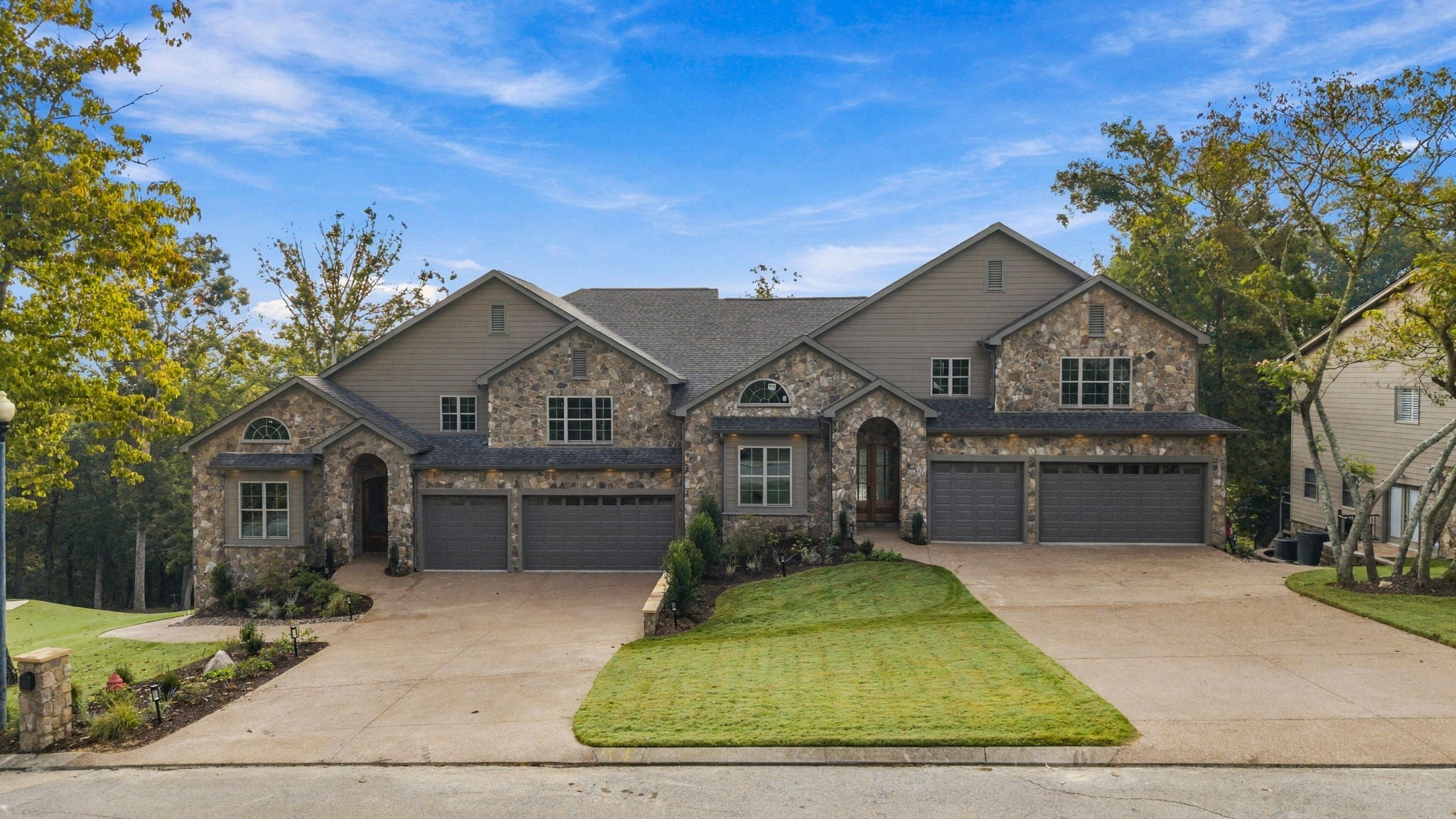 5944 Rainbow Springs Dr