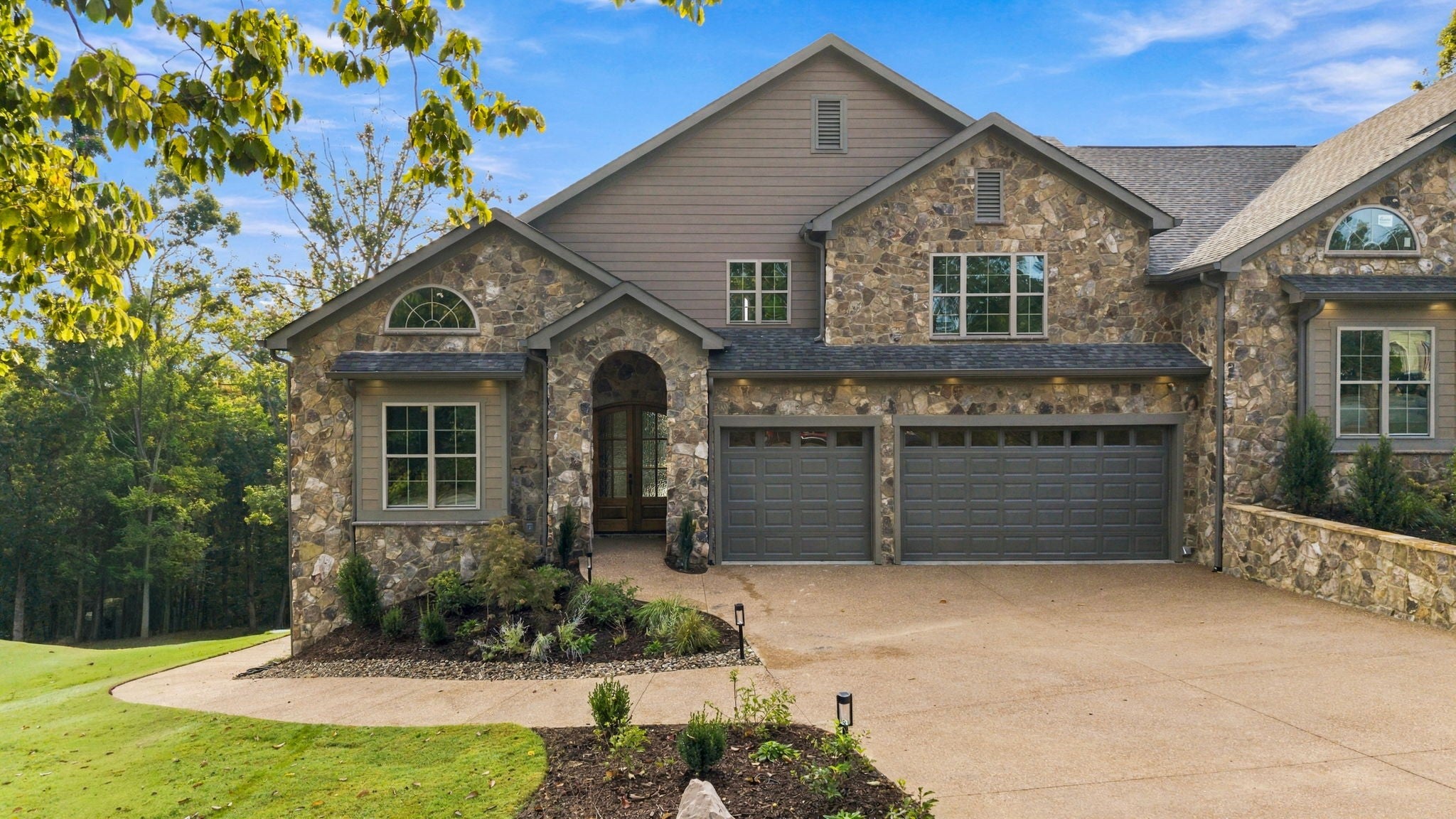 5944 Rainbow Springs Dr