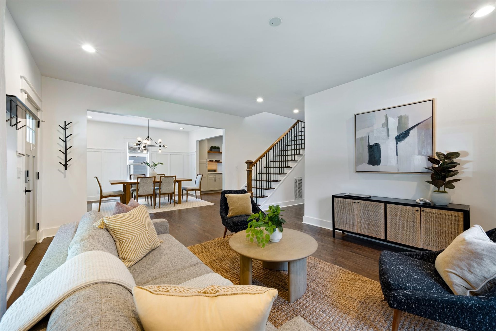 402 Rudolph Ave