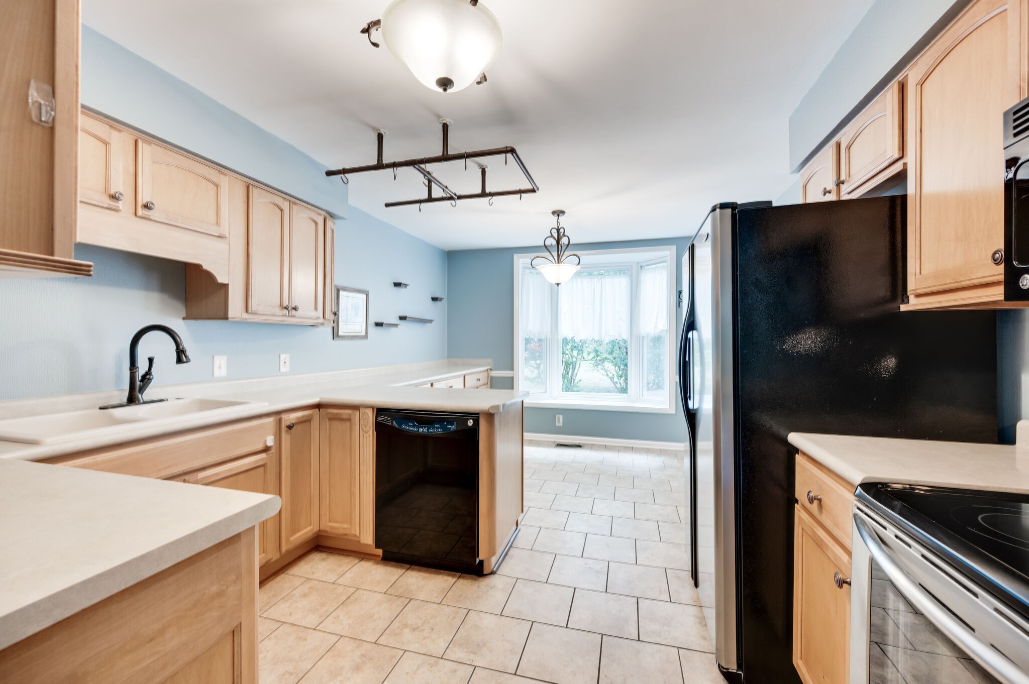 Nashville, Tennessee 37217, United States, 3 Bedrooms Bedrooms, ,2 BathroomsBathrooms,Residential,Pending,81603