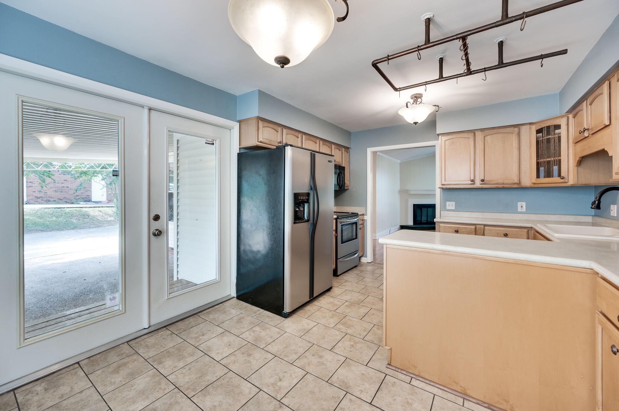 Nashville, Tennessee 37217, United States, 3 Bedrooms Bedrooms, ,2 BathroomsBathrooms,Residential,Pending,81603