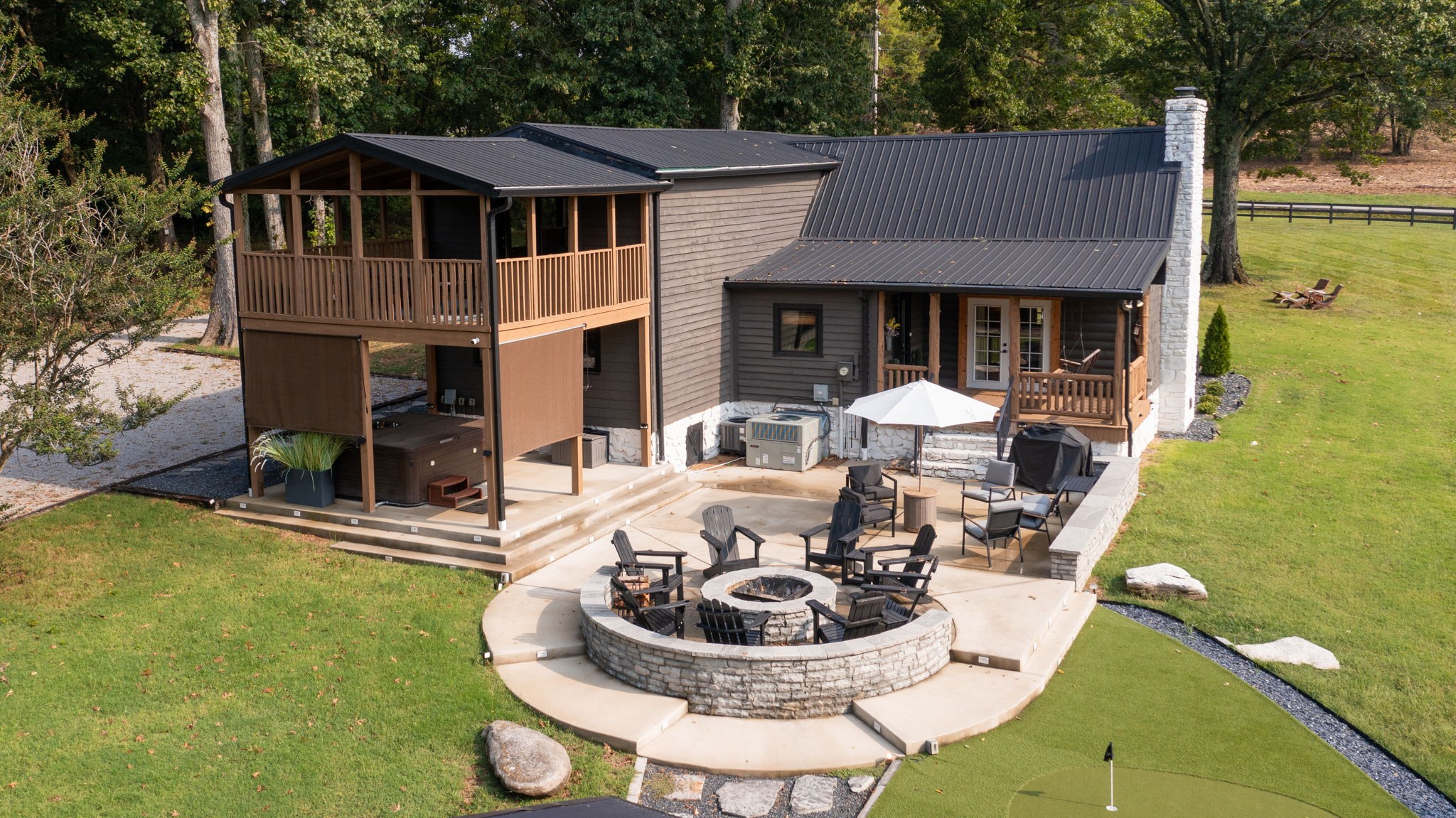 2739 Thompson Station Rd E