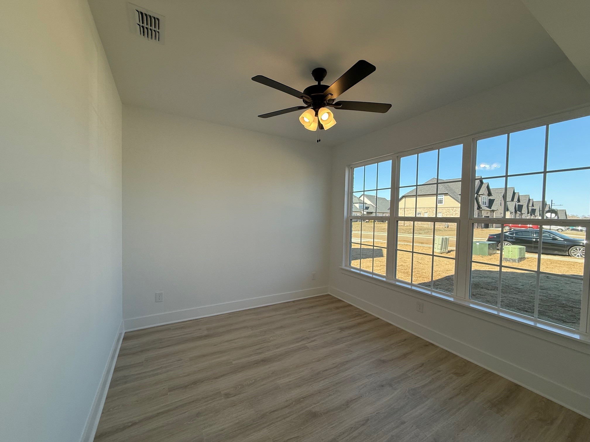 6004 Northern Oak Chase Drive