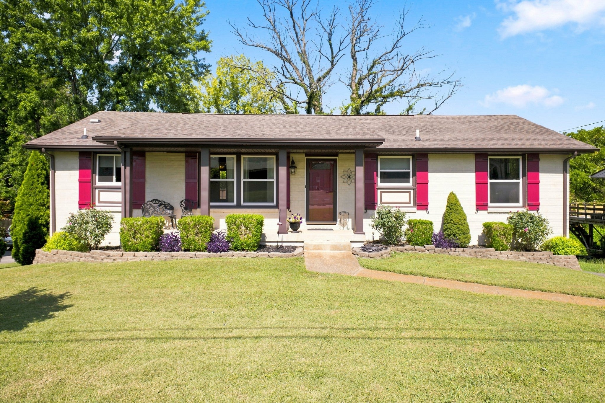 4-bed listing at 4852 Whittier Dr Old Hickory, Old-Hickory