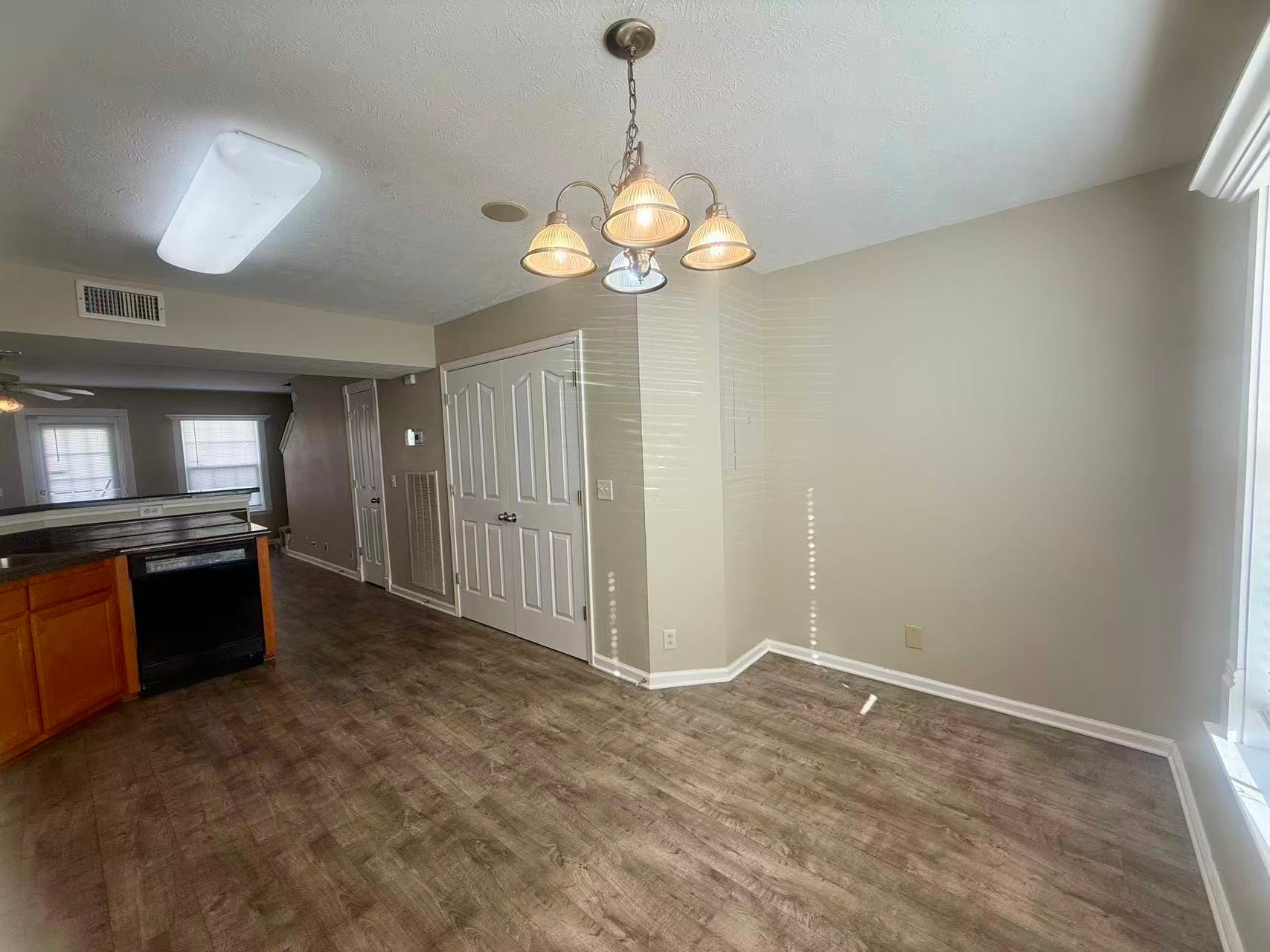 346 Shoshone Pl