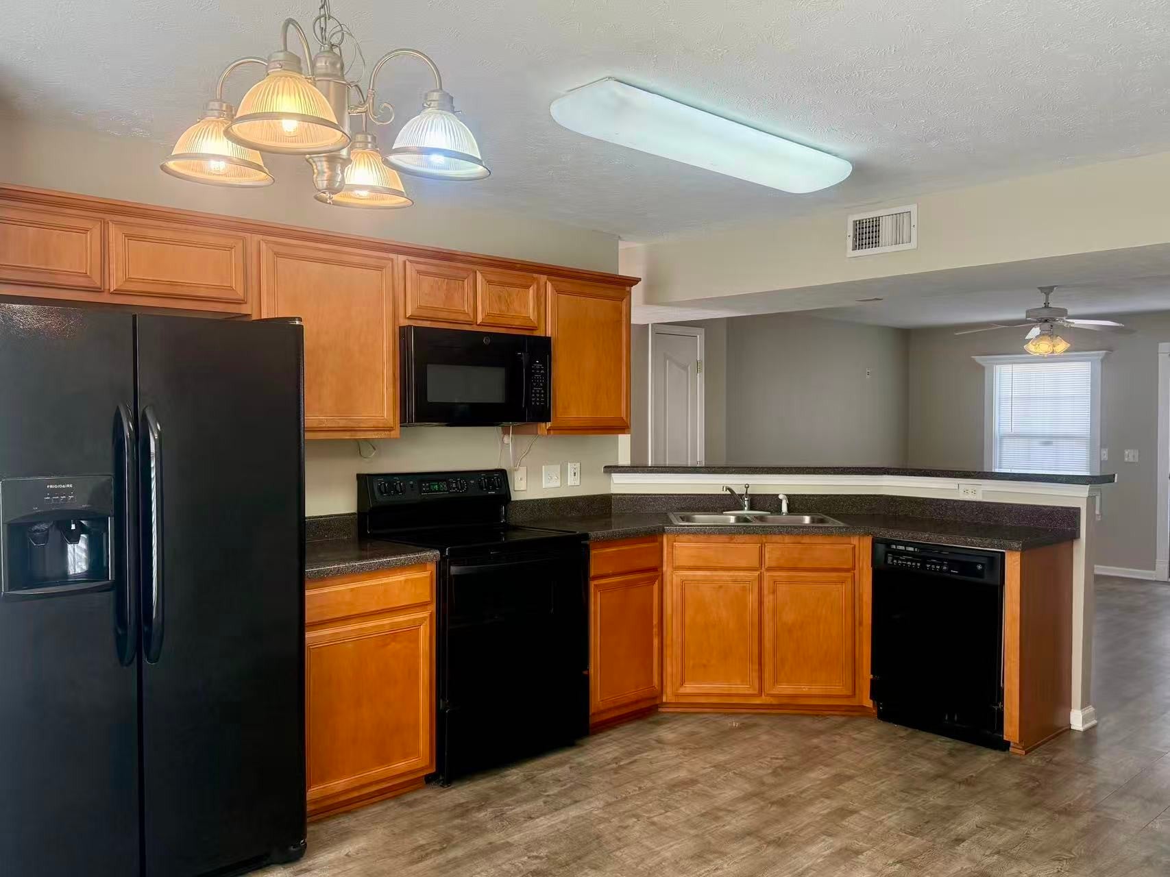 346 Shoshone Pl