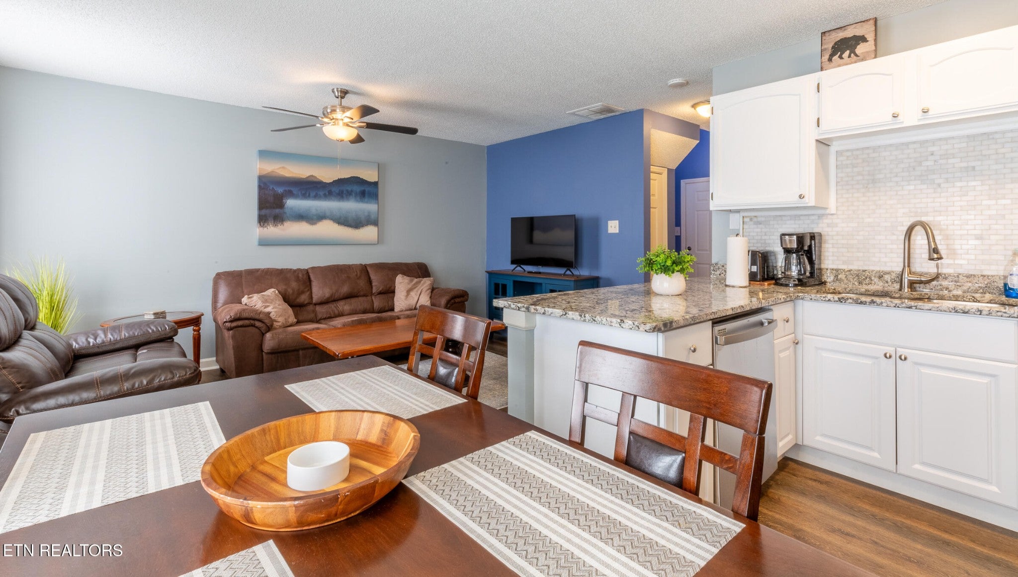 1307 Mountain Meadows Way