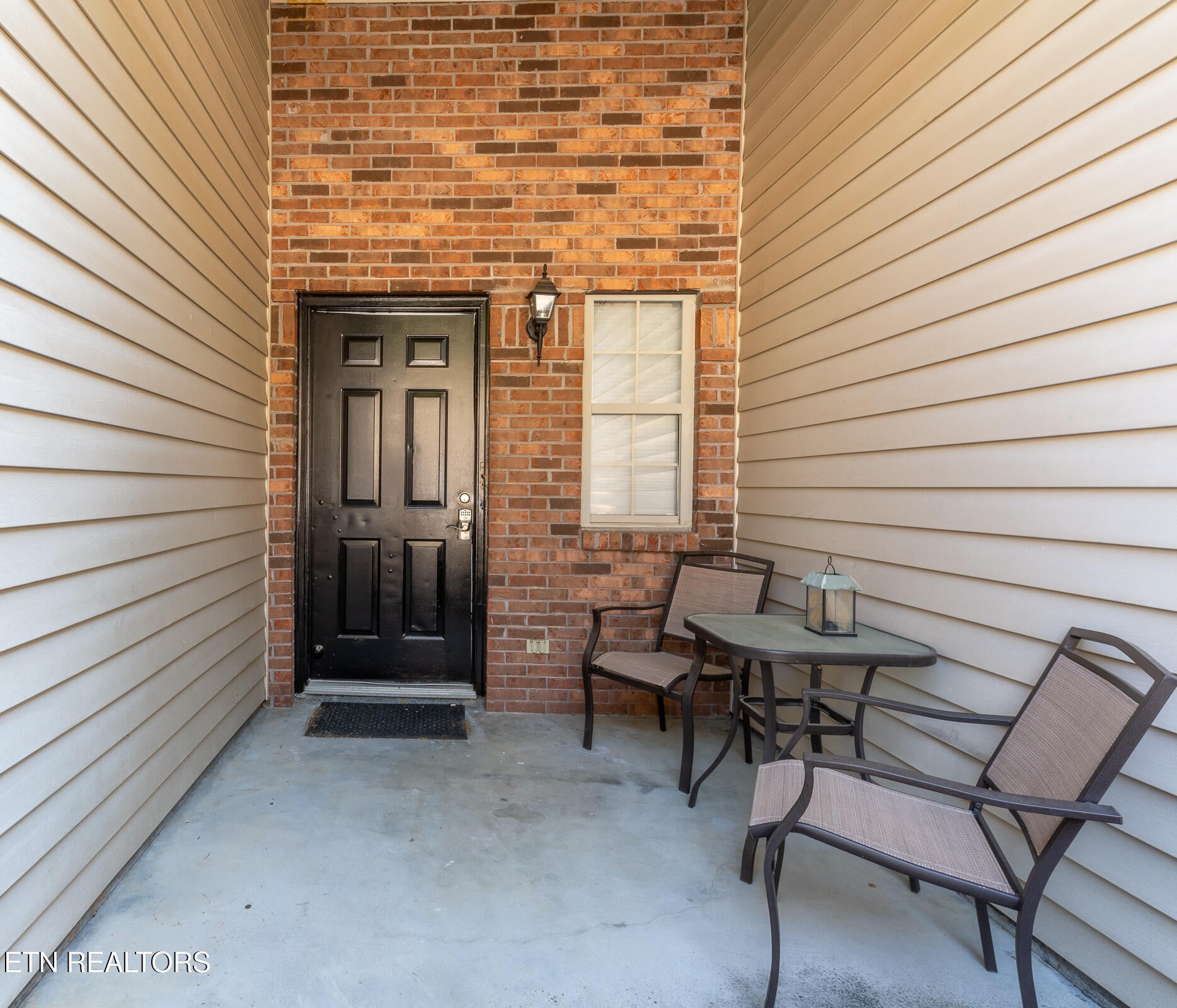1307 Mountain Meadows Way