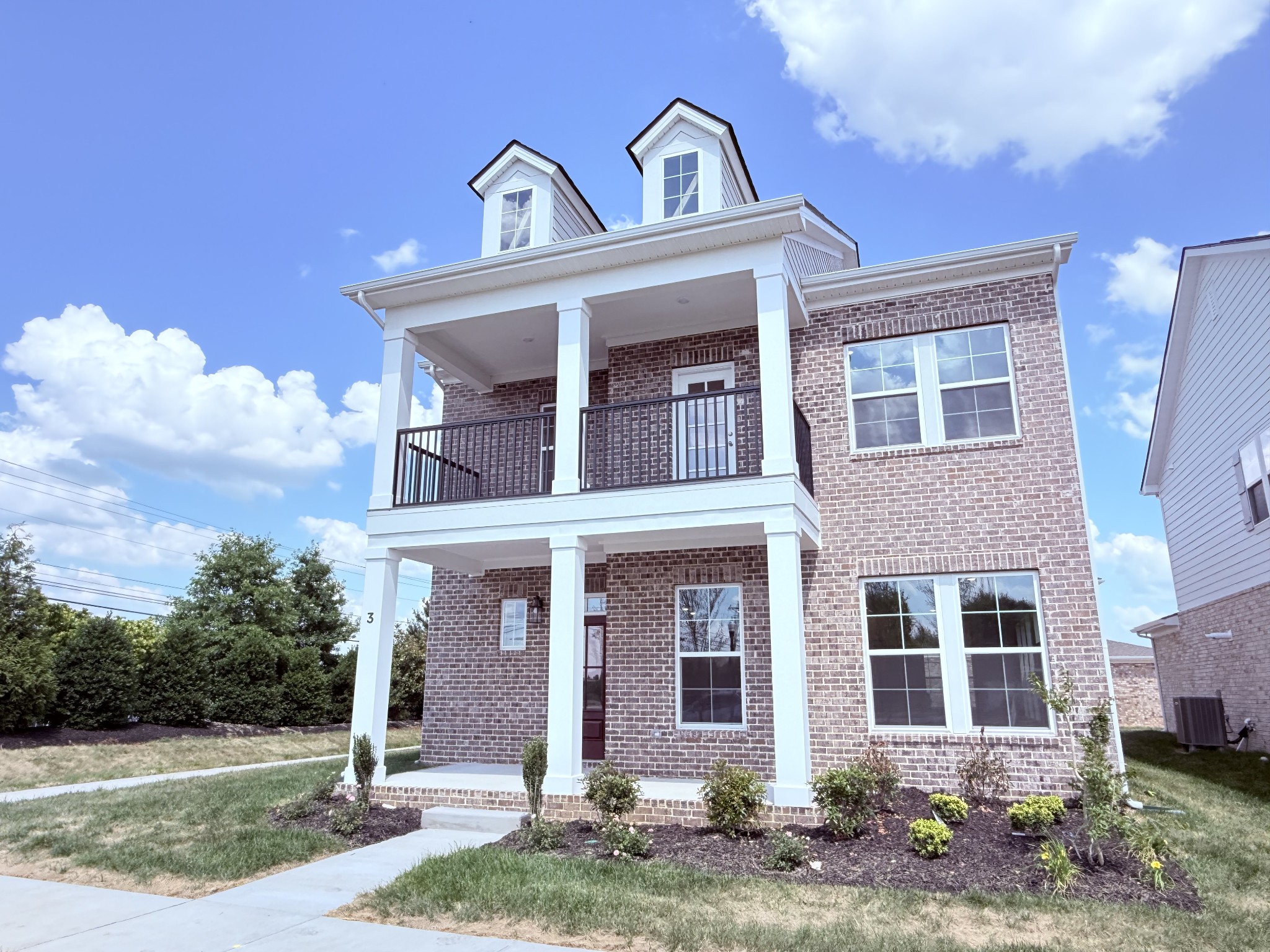 2705 Wilkinson Pike 3