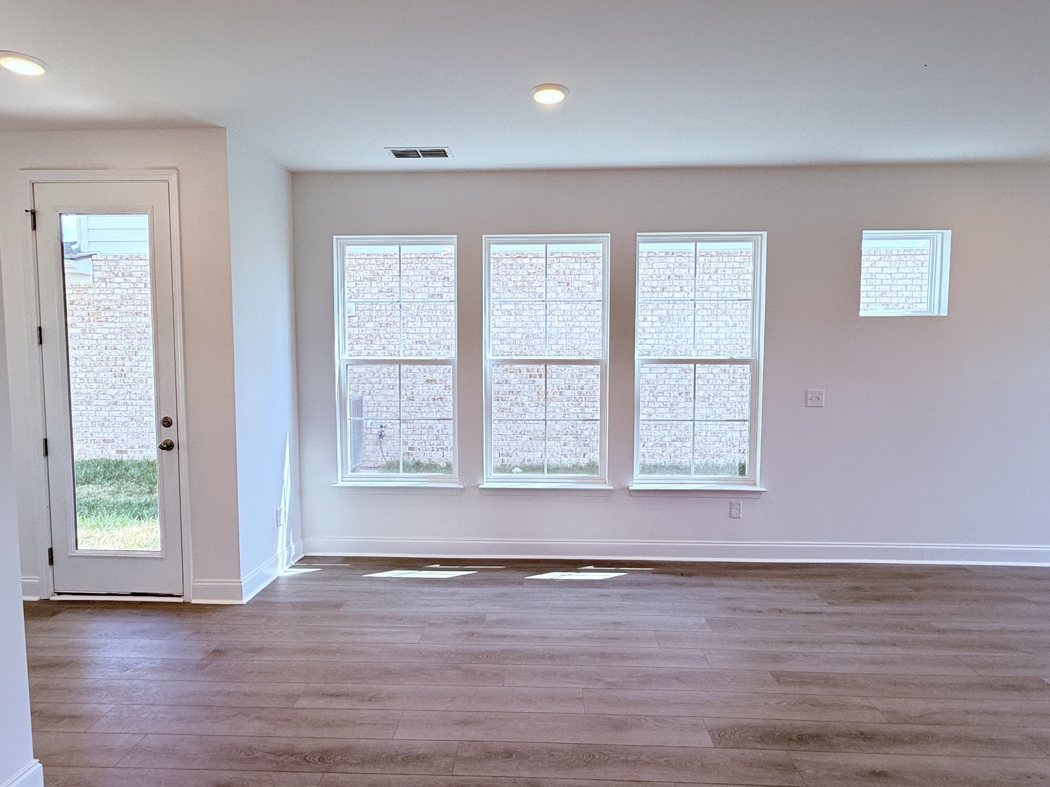 2705 Wilkinson Pike 3