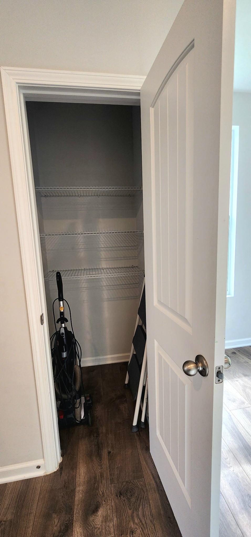 1054 Woodbridge Blvd