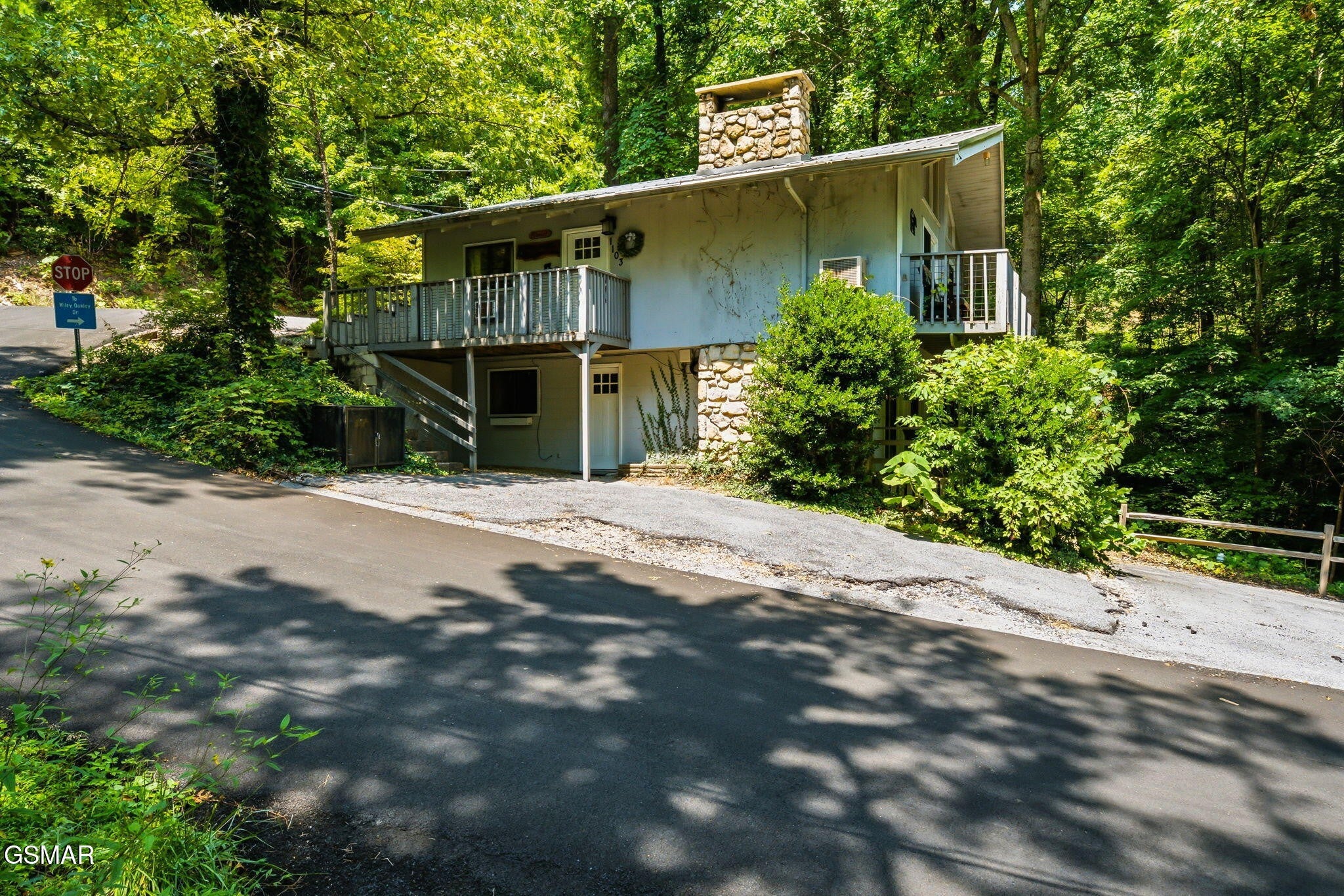 1103 Alpenrose Road