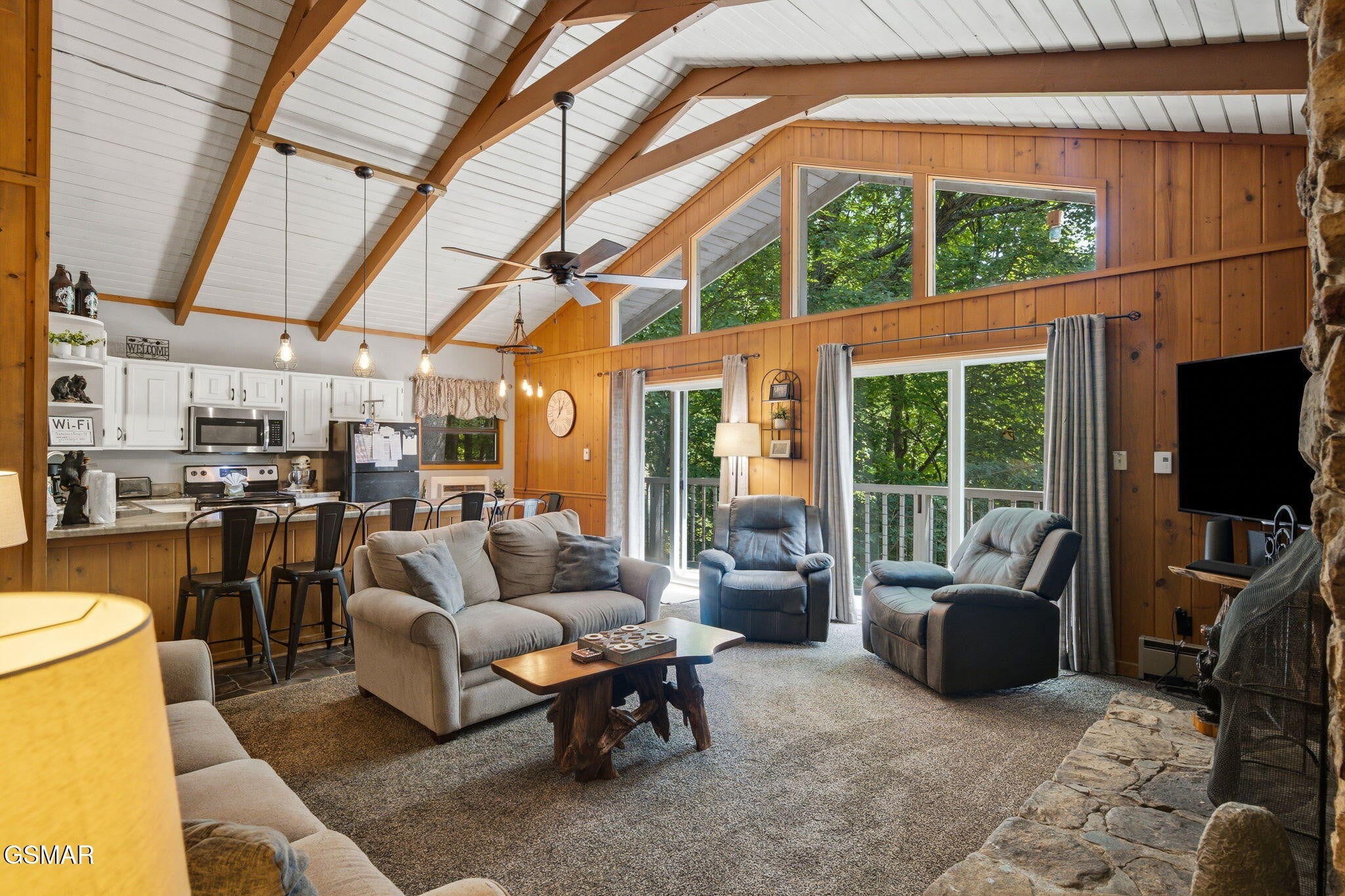 1103 Alpenrose Road