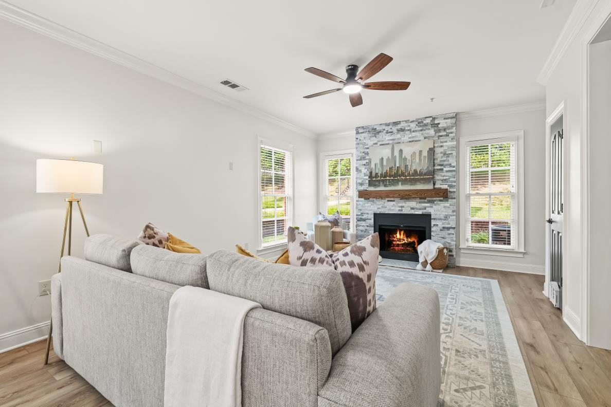 2-bed listing at 311 Grant Park Dr, Franklin