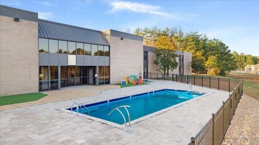 51 Northside Drive NW