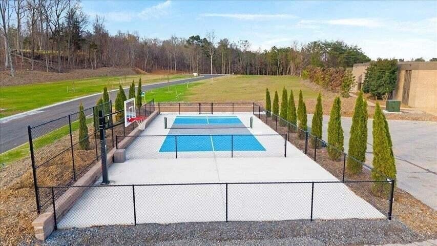 51 Northside Drive NW