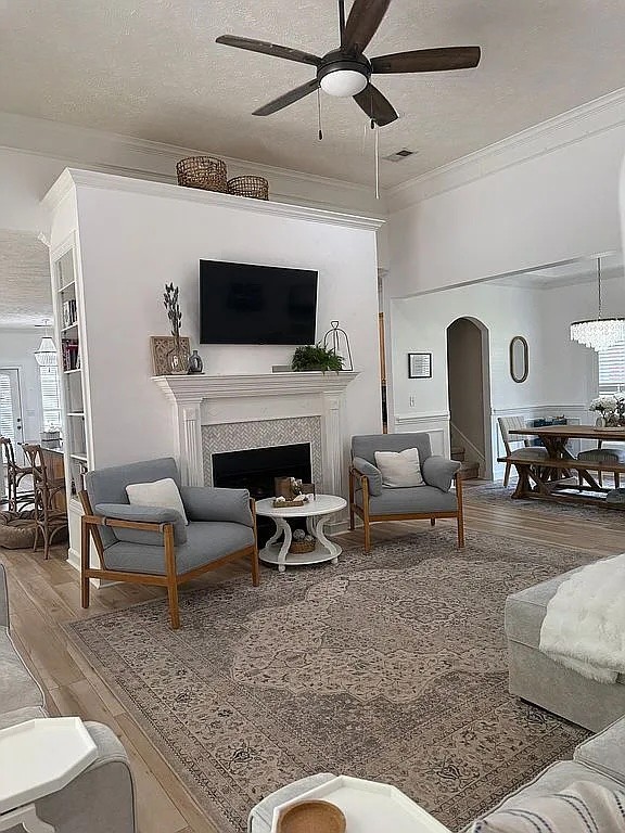 30 Brookhollow Cv