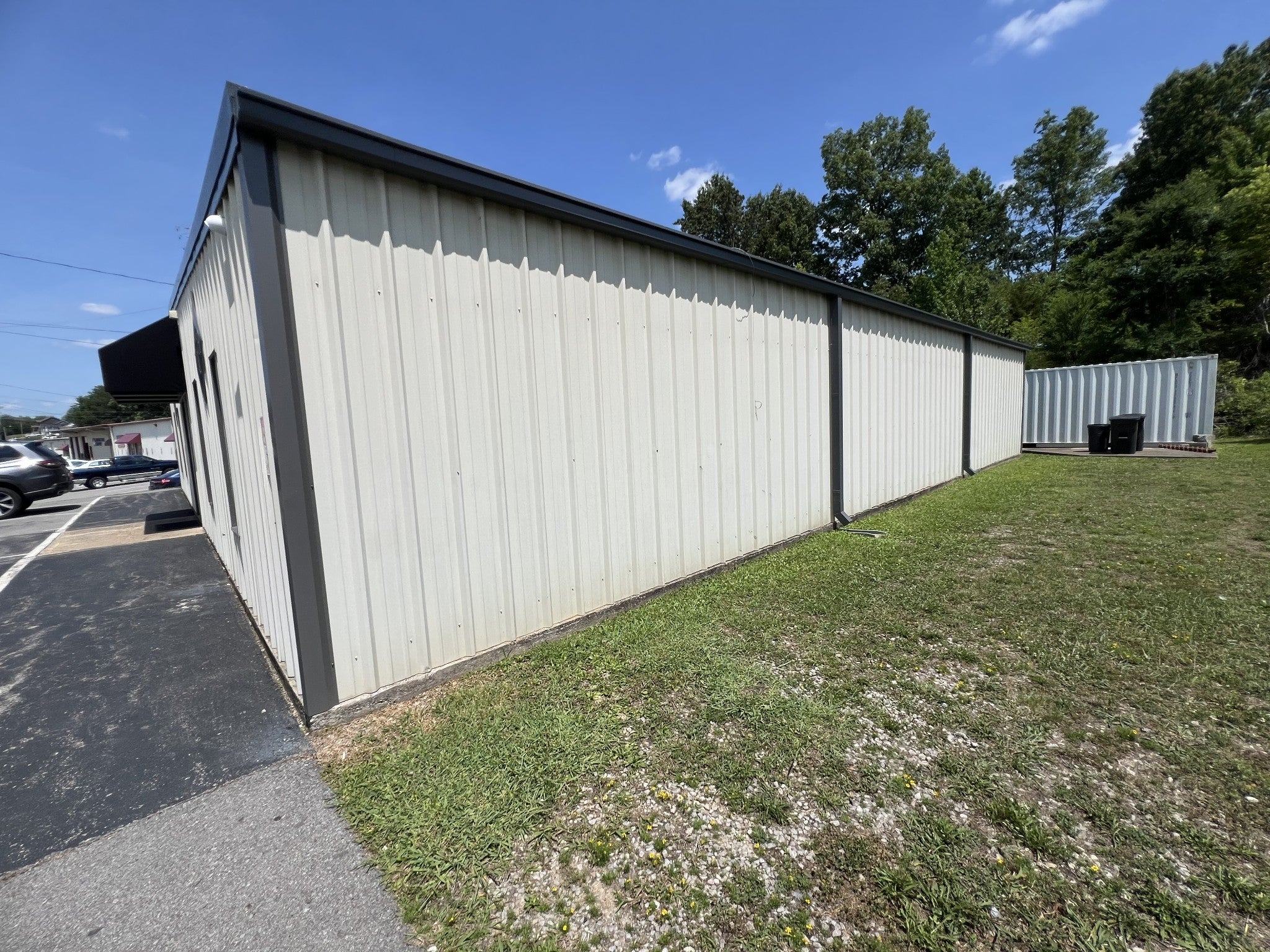 211 Dunbar Cave Rd W