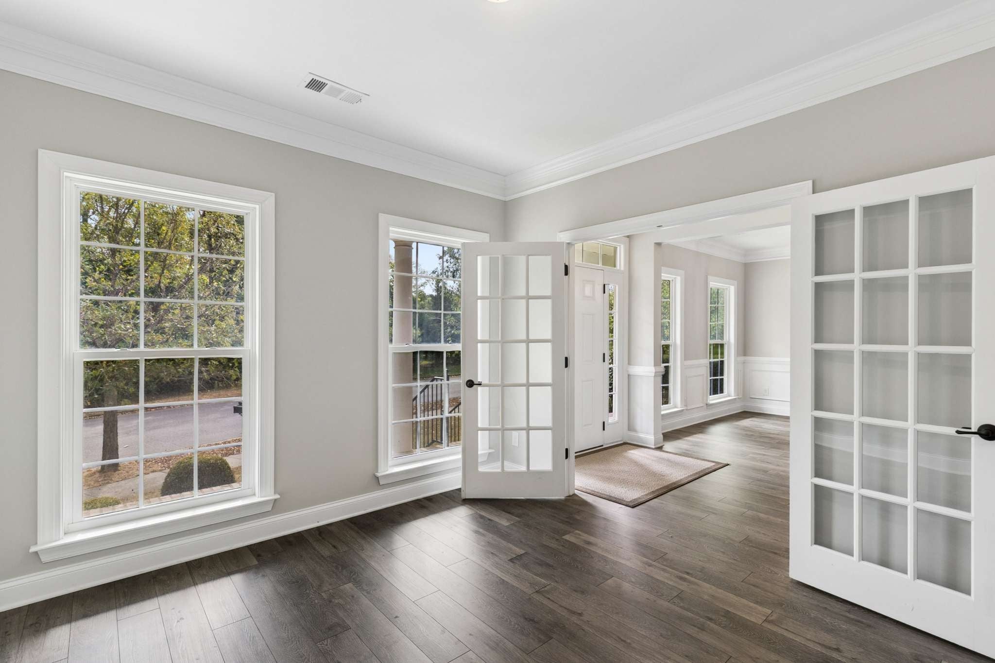 1010 Shallow Stream Ln
